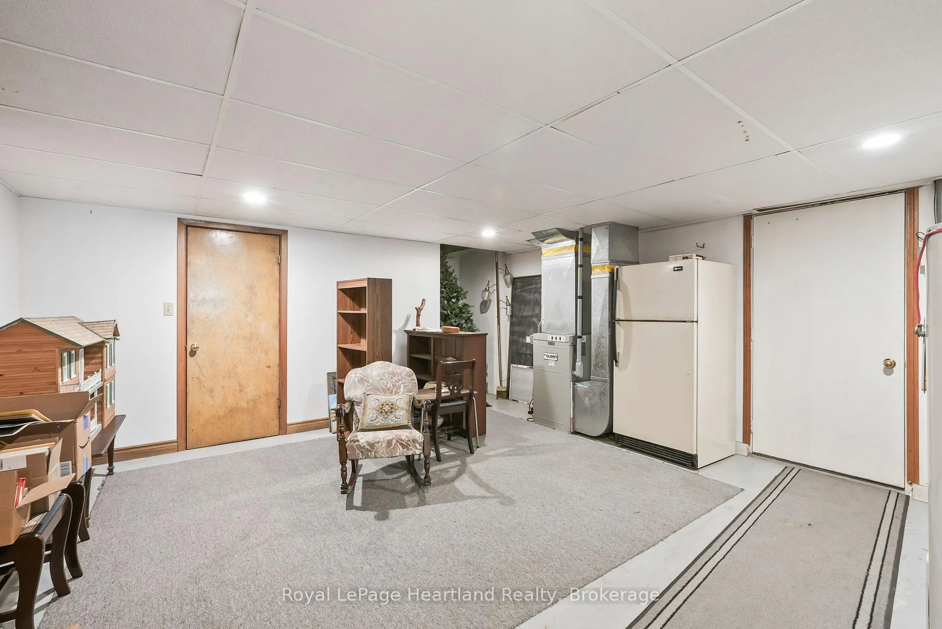 Photo 24 of 23 Mill Street E, Minto — HOMEH