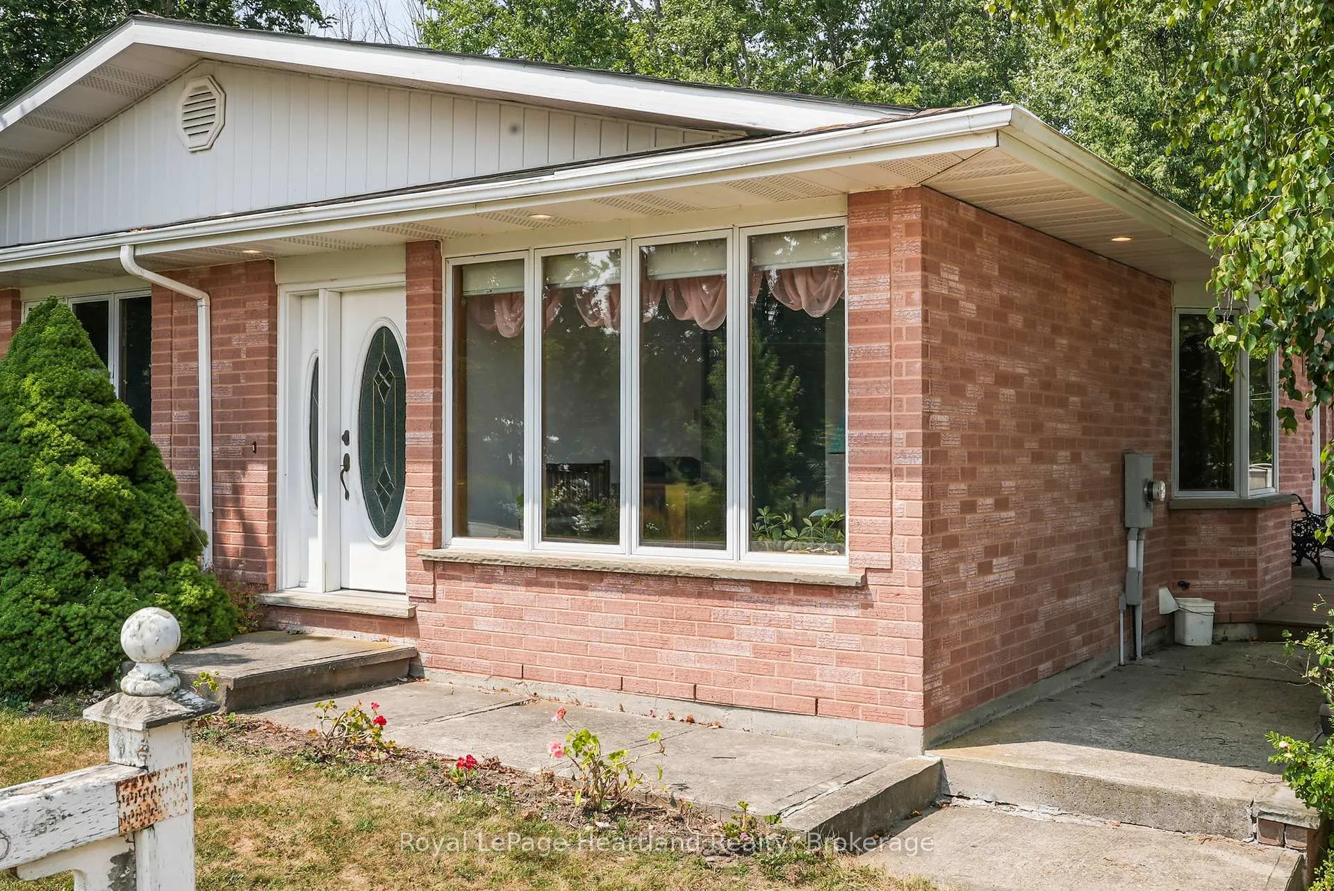 Photo 42 of 23 Mill Street E, Minto — HOMEH