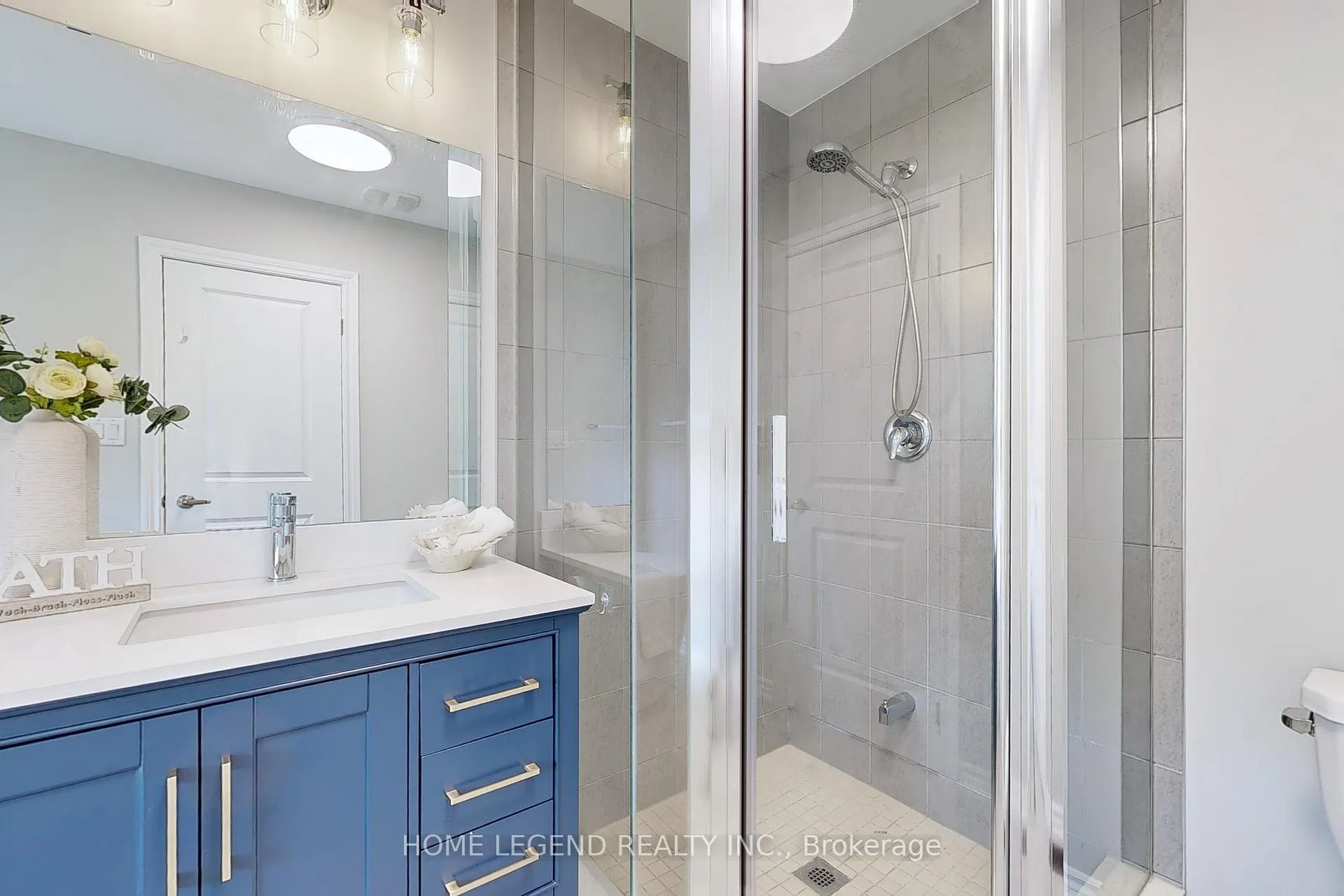 Photo 21 of 28 Concetta Conte Avenue, Markham, Victoria Square — HOMEH
