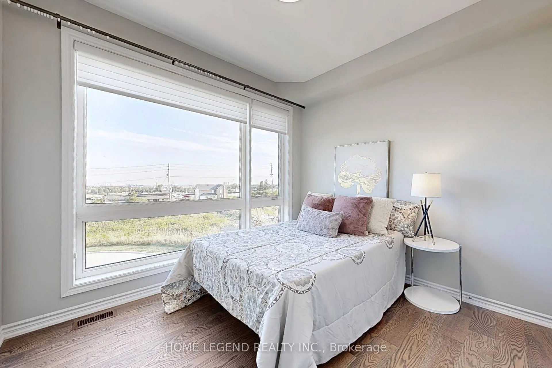 Photo 22 of 28 Concetta Conte Avenue, Markham, Victoria Square — HOMEH