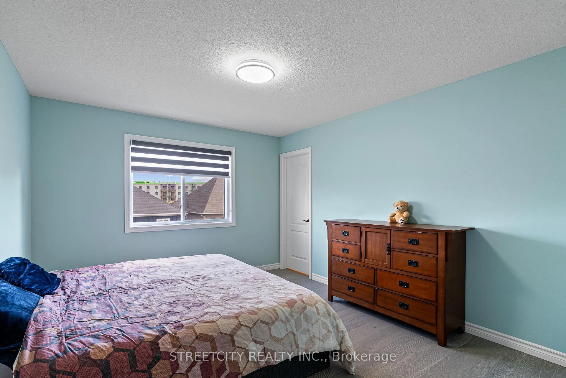 Photo 40 of 109 Jefferson Street, Lucan Biddulph, Lucan — HOMEH