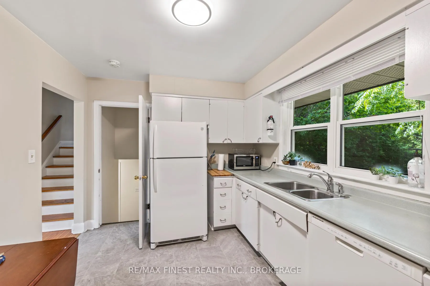 Photo 12 of 1215 Johnson Street, Kingston, Central City West — HOMEH