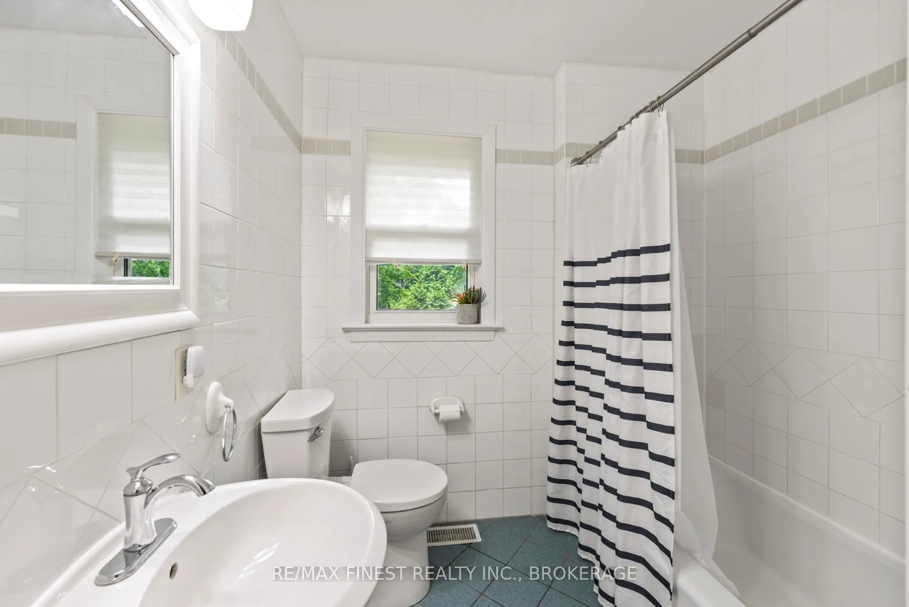 Photo 15 of 1215 Johnson Street, Kingston, Central City West — HOMEH