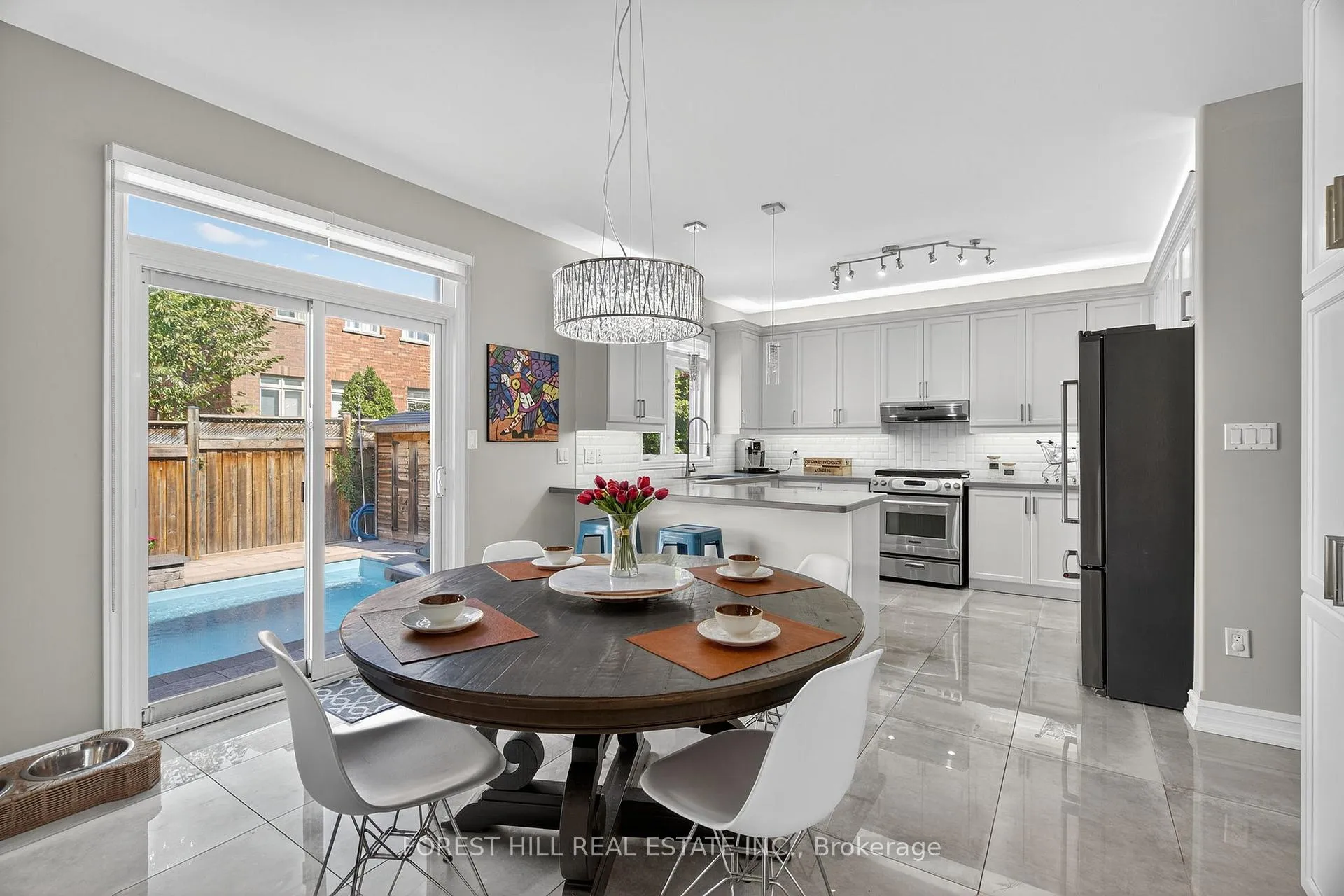 Photo 13 of 54 Hendel Drive, Vaughan, Patterson — HOMEH