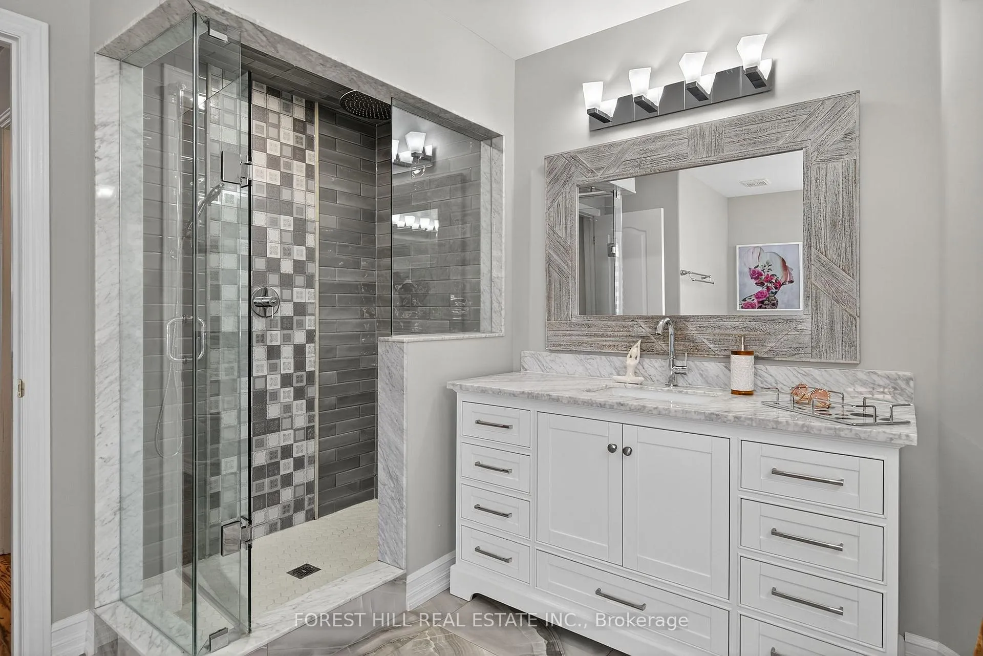 Photo 21 of 54 Hendel Drive, Vaughan, Patterson — HOMEH