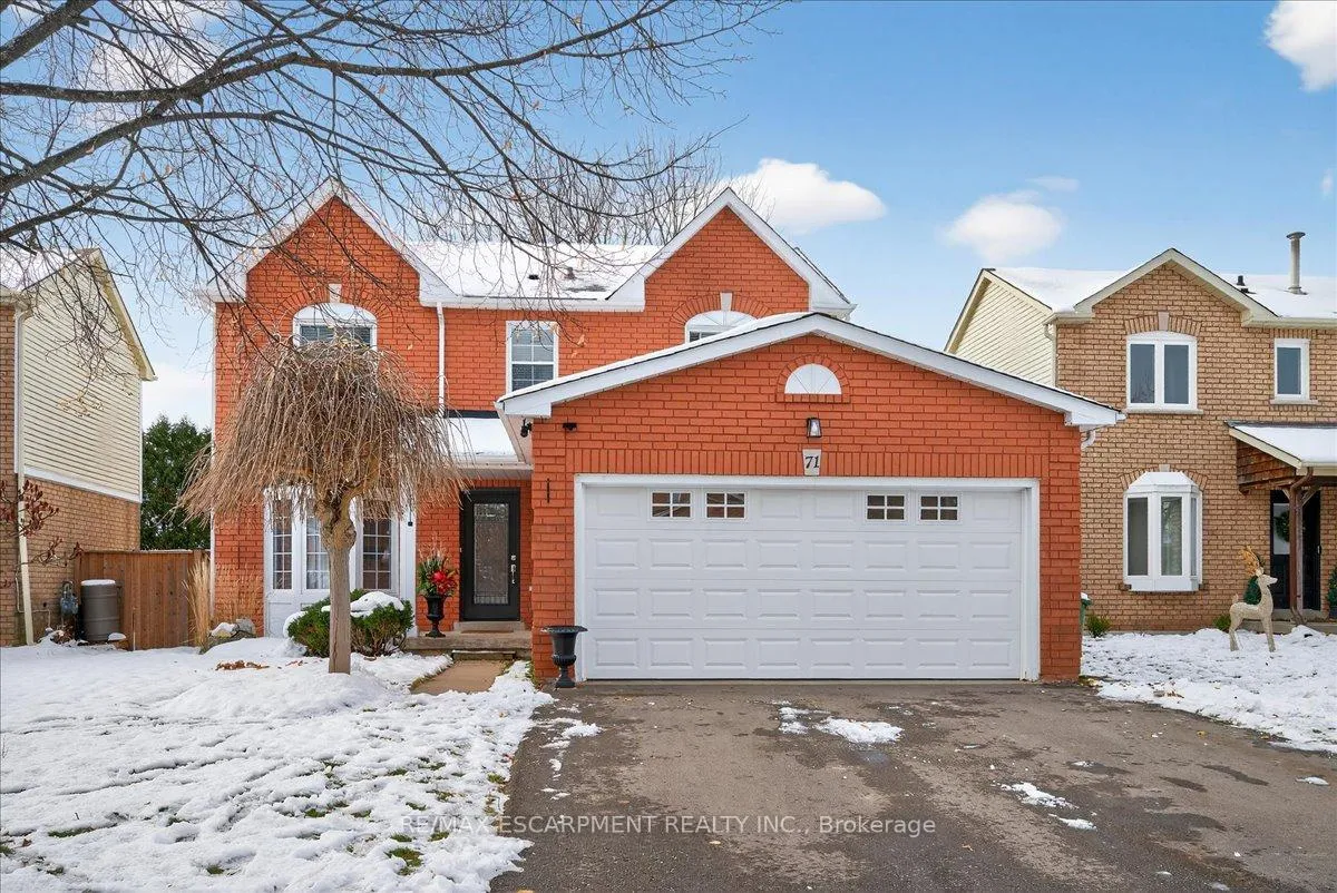 Photo 1 of 71 Royaledge Way, Hamilton, Waterdown — HOMEH