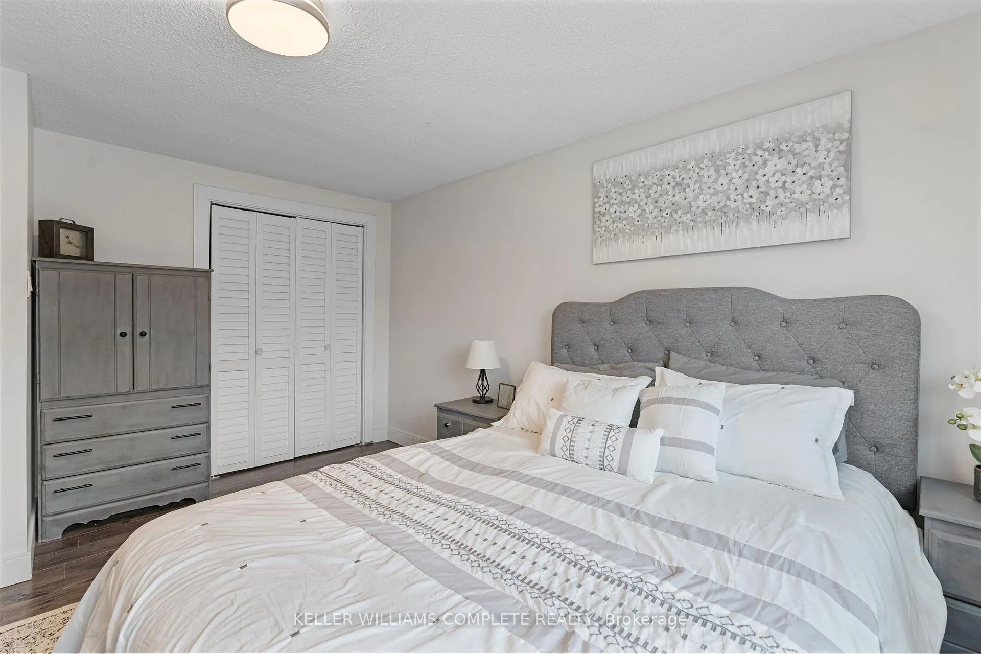 Photo 21 of 423 Queen Victoria Drive, Hamilton, Quinndale — HOMEH