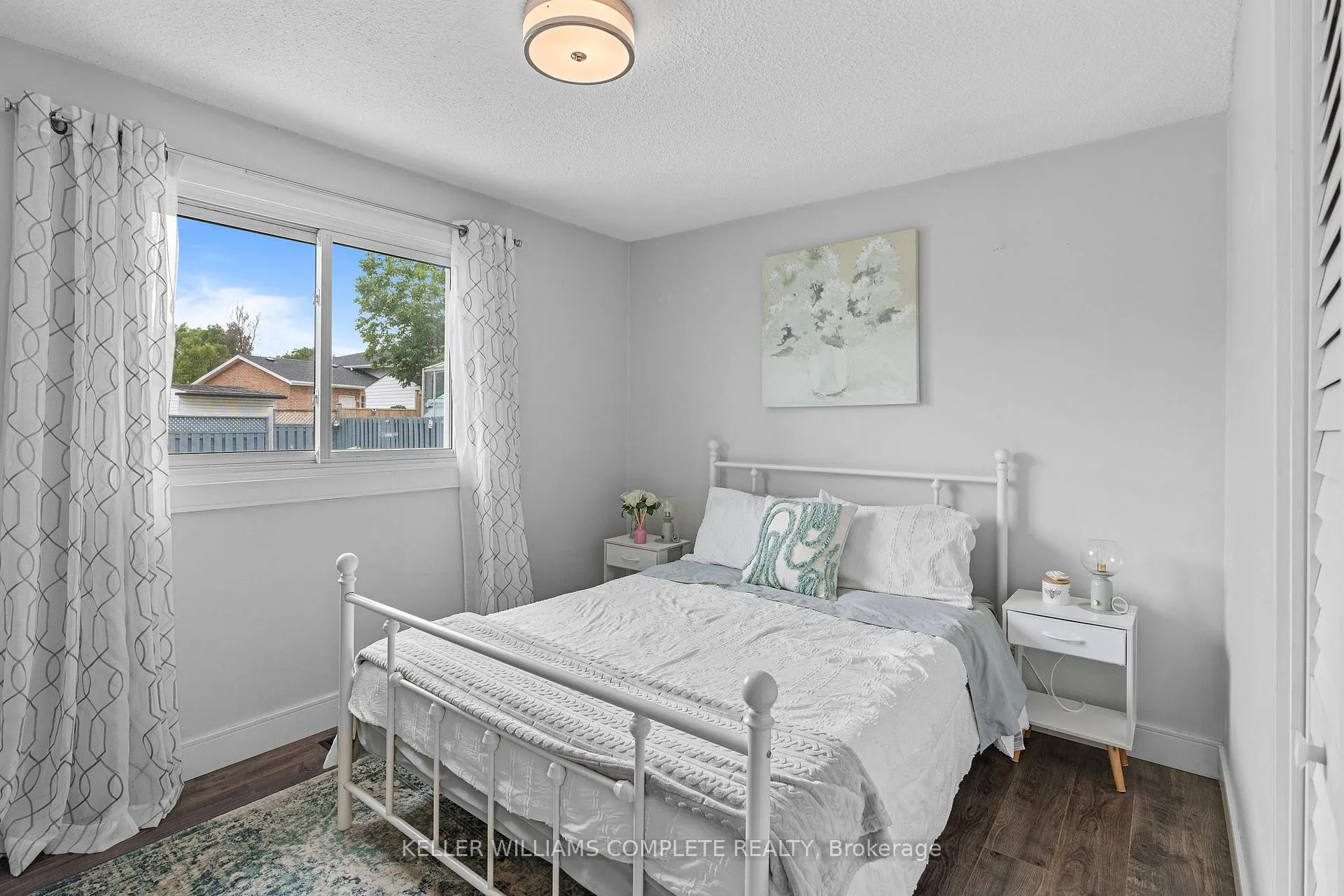 Photo 23 of 423 Queen Victoria Drive, Hamilton, Quinndale — HOMEH