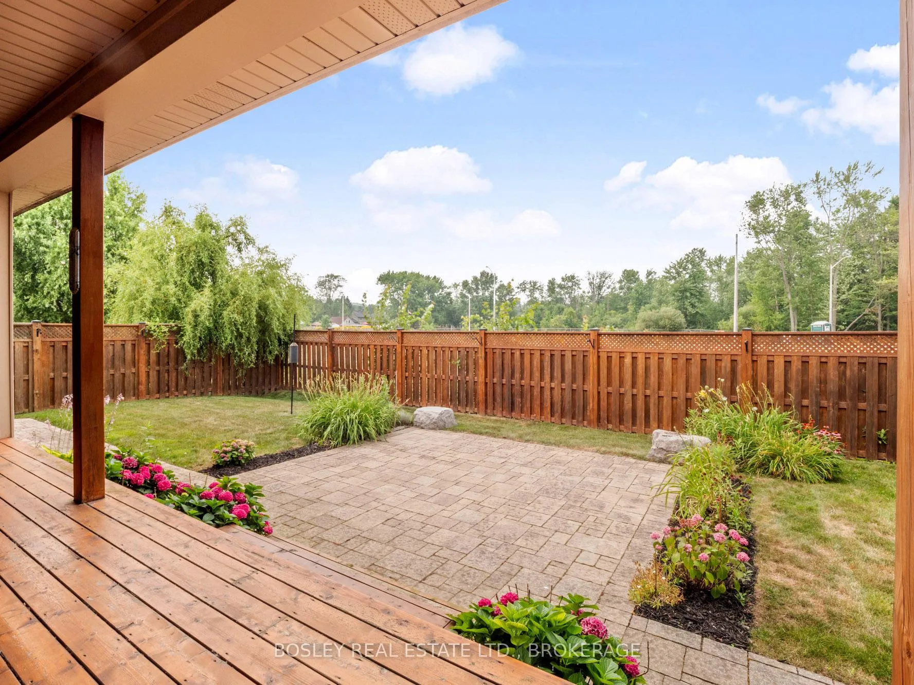 Photo 5 of 71 Willson Crossing, Pelham, Fonthill — HOMEH