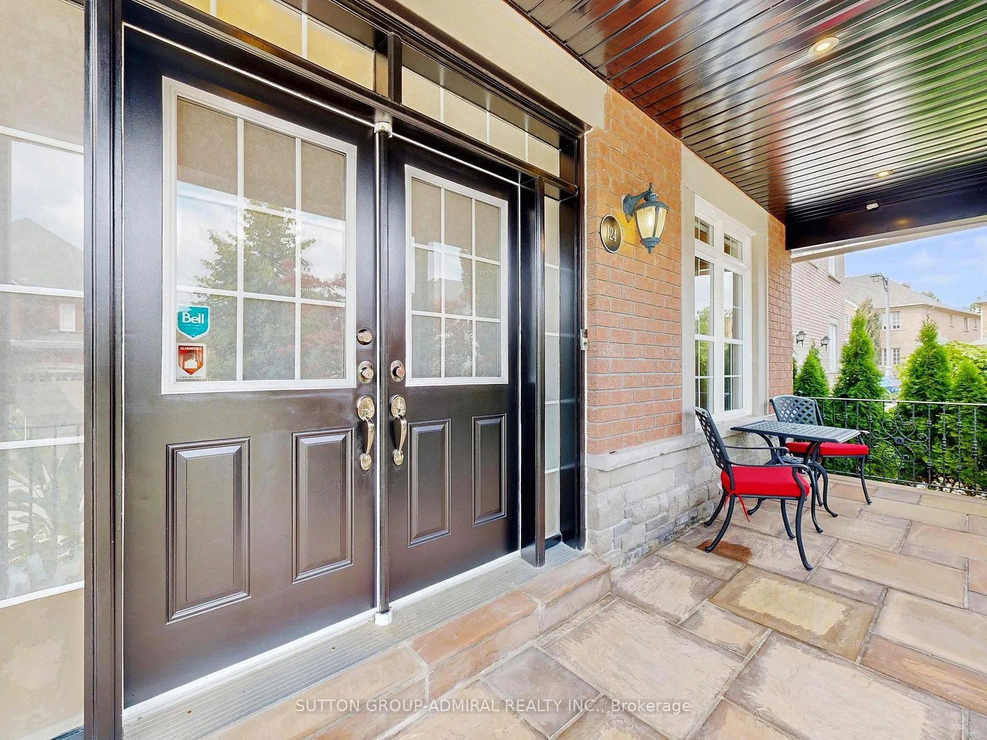 Photo 3 of 124 Rivermill Crescent, Vaughan, Patterson — HOMEH