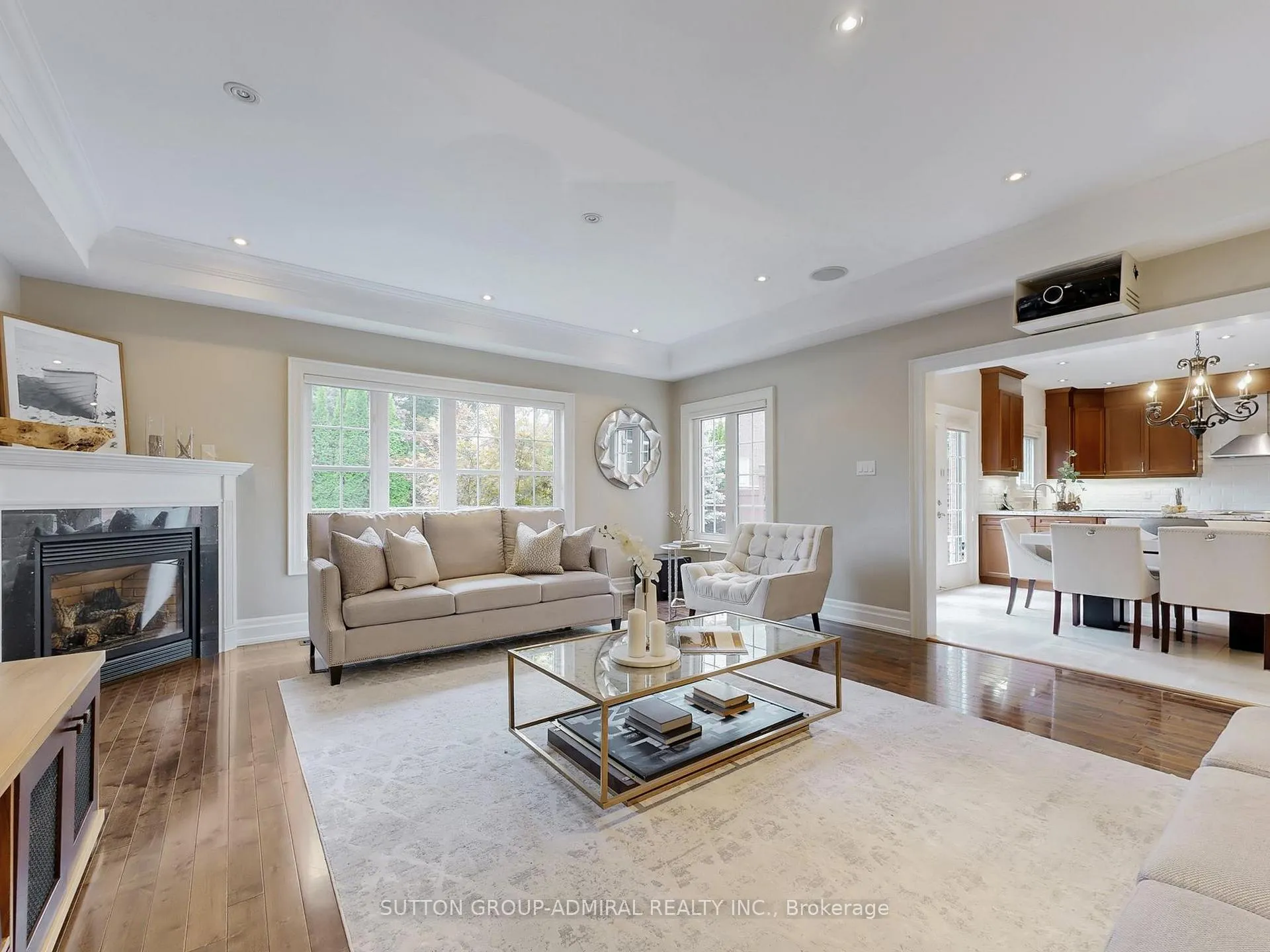 Photo 8 of 124 Rivermill Crescent, Vaughan, Patterson — HOMEH