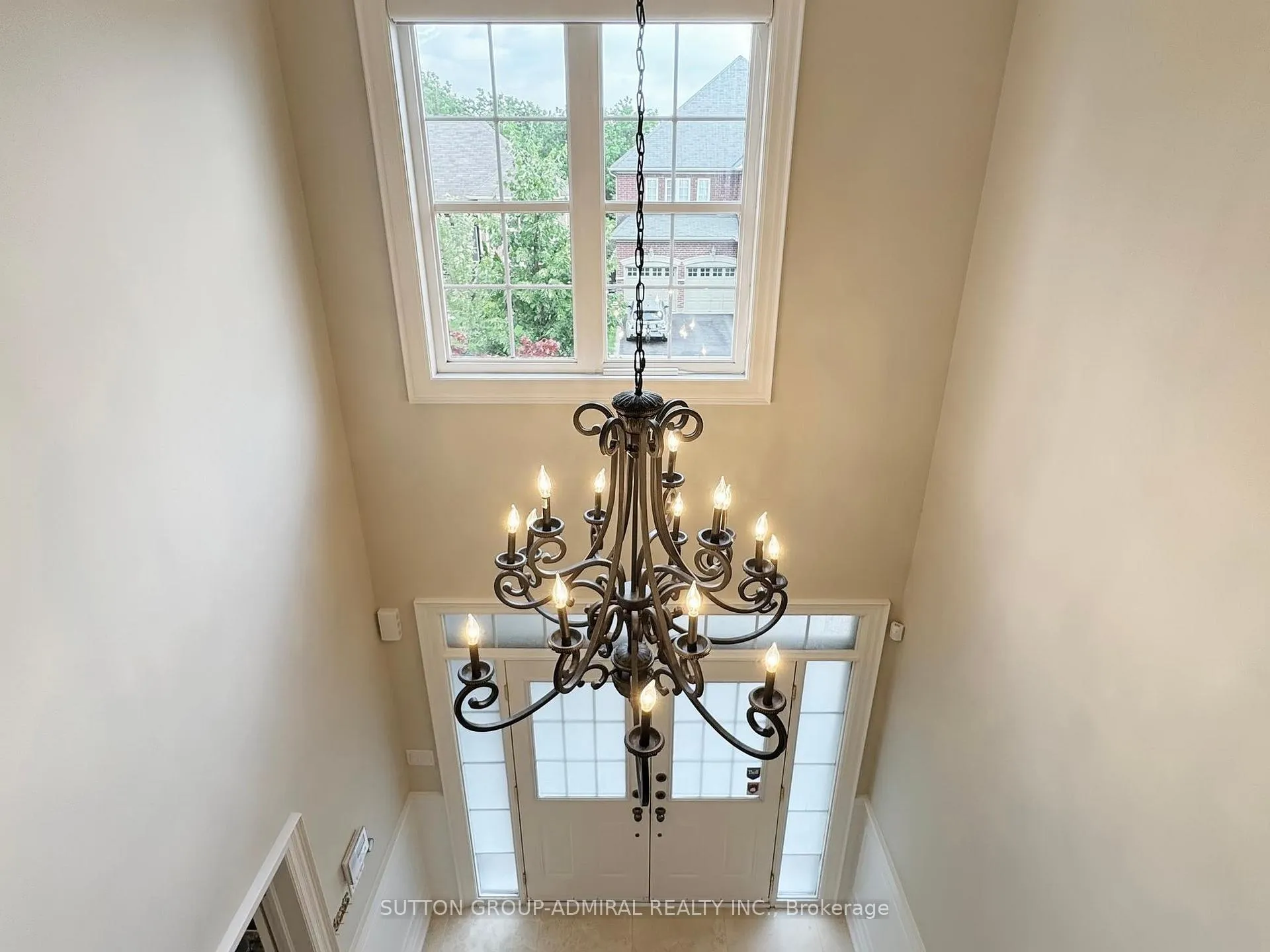 Photo 18 of 124 Rivermill Crescent, Vaughan, Patterson — HOMEH