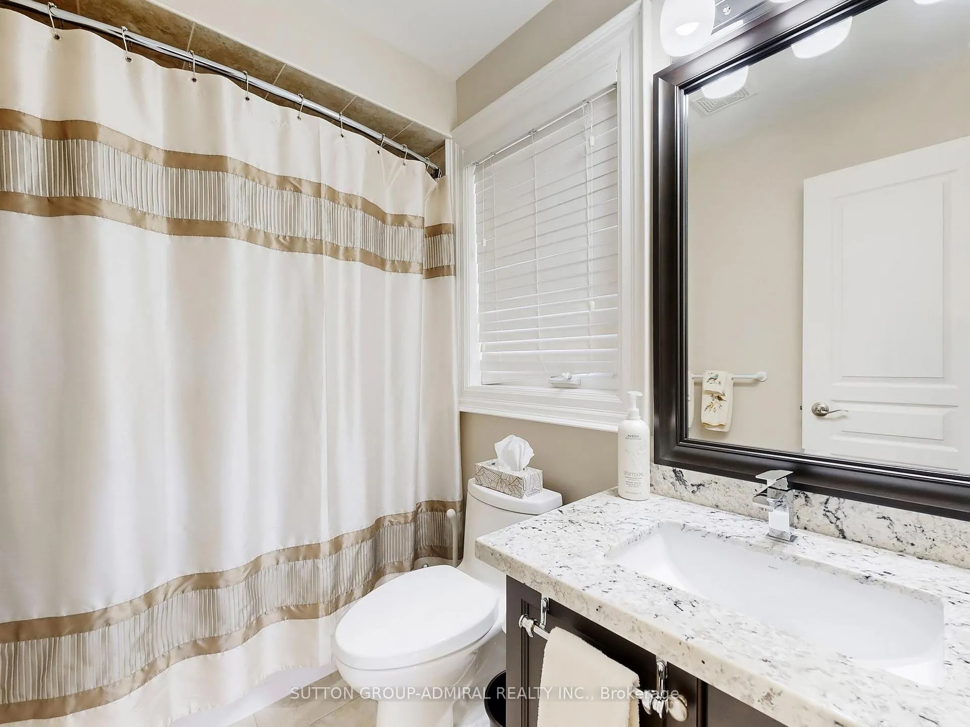 Photo 25 of 124 Rivermill Crescent, Vaughan, Patterson — HOMEH