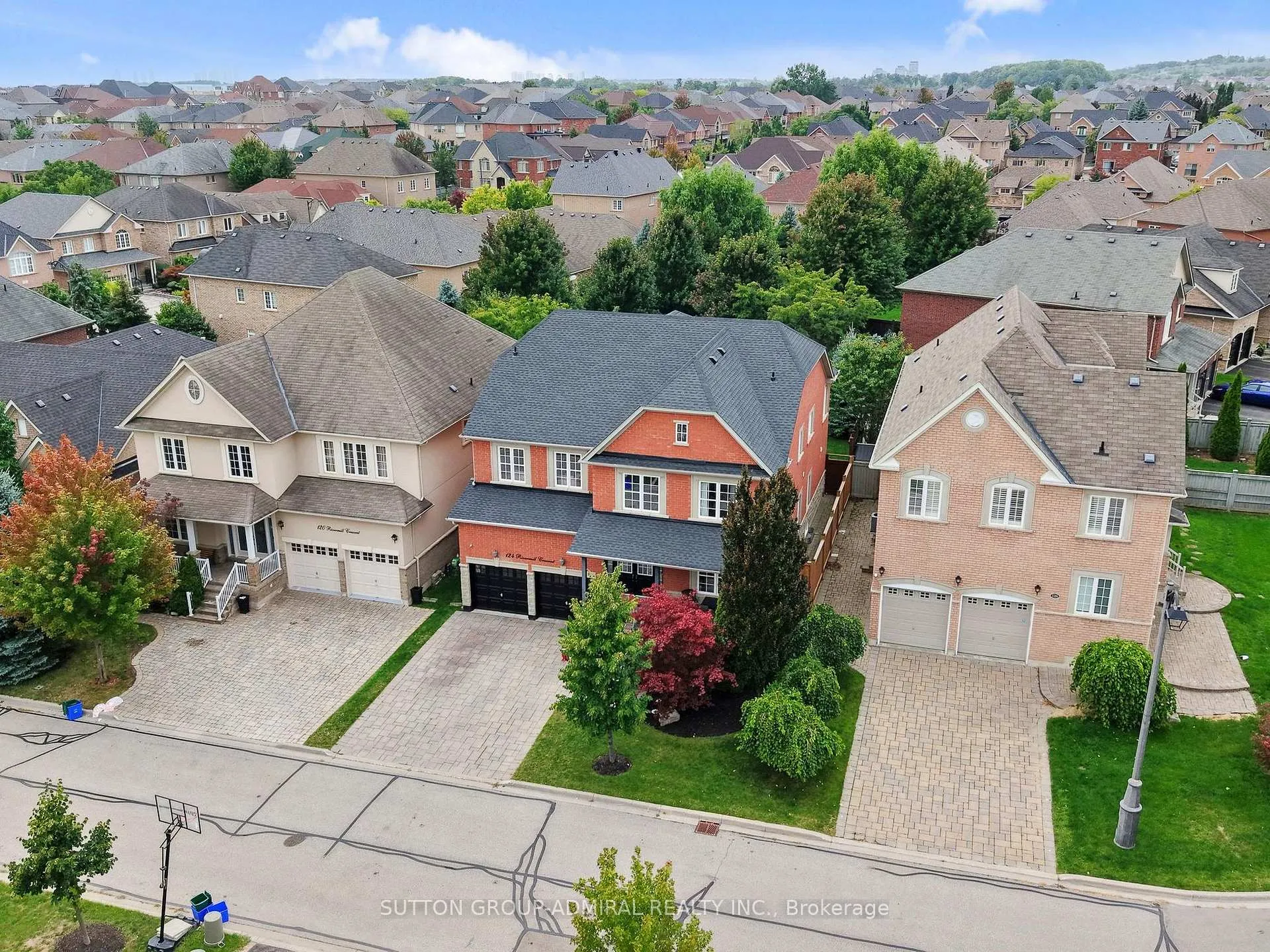 Photo 38 of 124 Rivermill Crescent, Vaughan, Patterson — HOMEH
