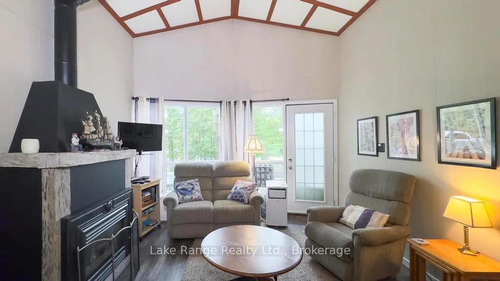 Photo 4 of 260 Huron Road E, Huron-Kinloss — HOMEH