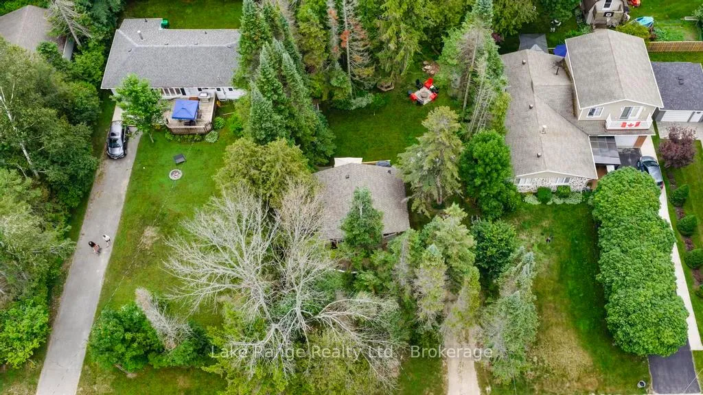 Photo 12 of 260 Huron Road E, Huron-Kinloss — HOMEH