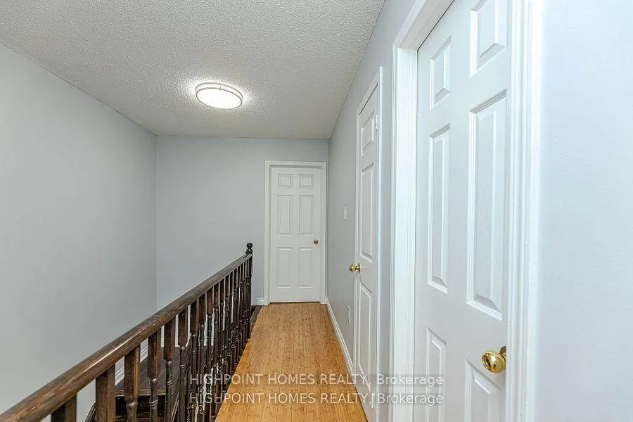 Photo 22 of 44 Brando Avenue E, Markham, Middlefield — HOMEH