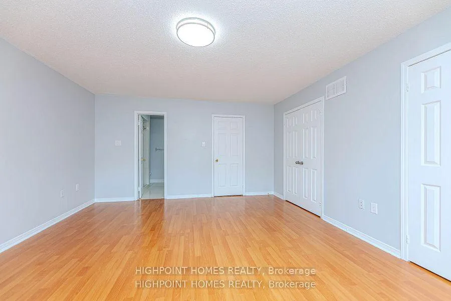 Photo 24 of 44 Brando Avenue E, Markham, Middlefield — HOMEH