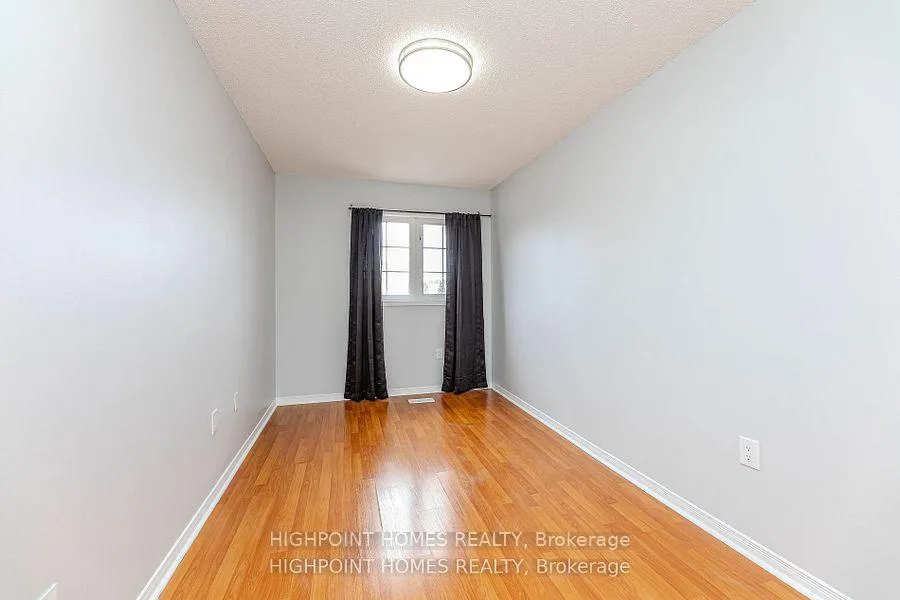 Photo 28 of 44 Brando Avenue E, Markham, Middlefield — HOMEH
