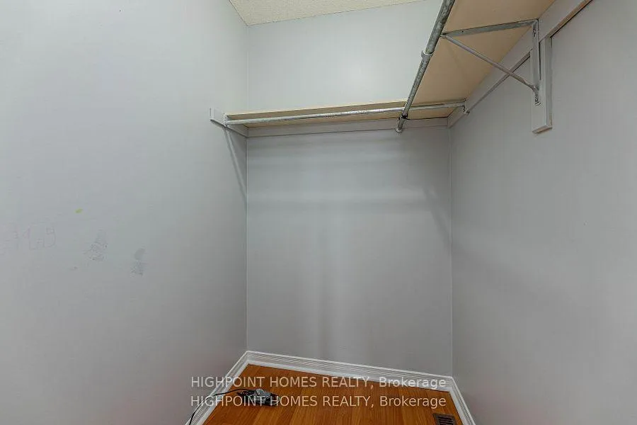 Photo 30 of 44 Brando Avenue E, Markham, Middlefield — HOMEH