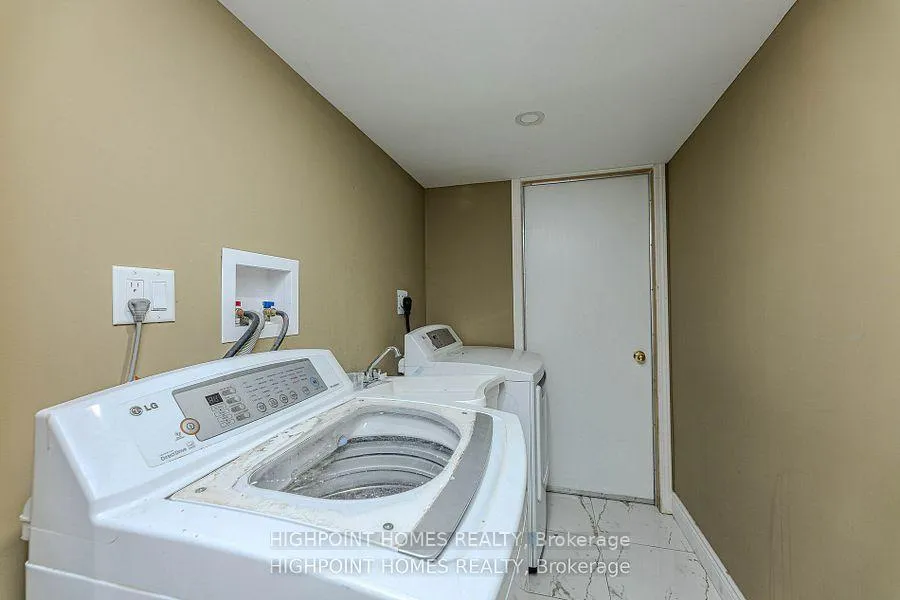 Photo 36 of 44 Brando Avenue E, Markham, Middlefield — HOMEH
