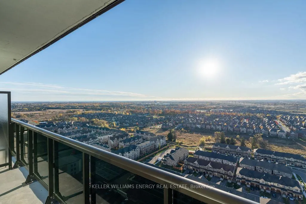 Photo 11 of Unit 2421, 2550 Simcoe Street N, Oshawa, Windfields — HOMEH