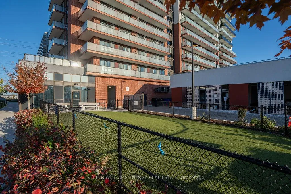 Photo 14 of Unit 2421, 2550 Simcoe Street N, Oshawa, Windfields — HOMEH