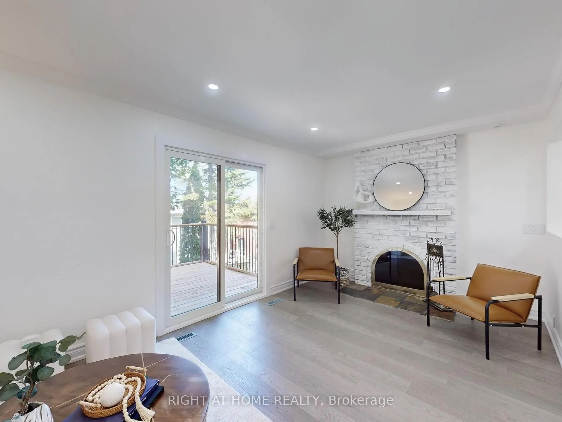 Photo 10 of 58 Mercer Crescent, Markham, Raymerville — HOMEH