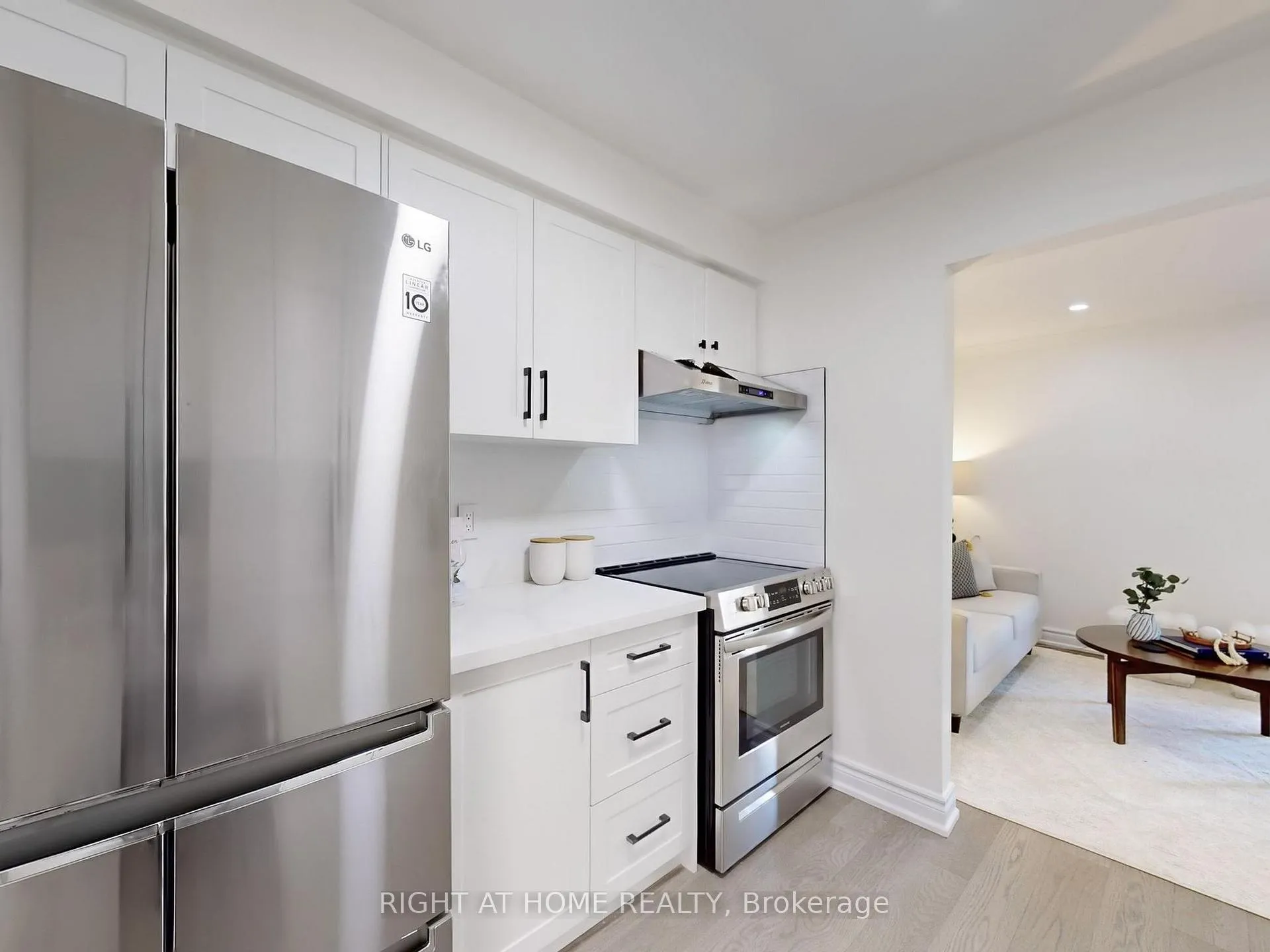 Photo 17 of 58 Mercer Crescent, Markham, Raymerville — HOMEH