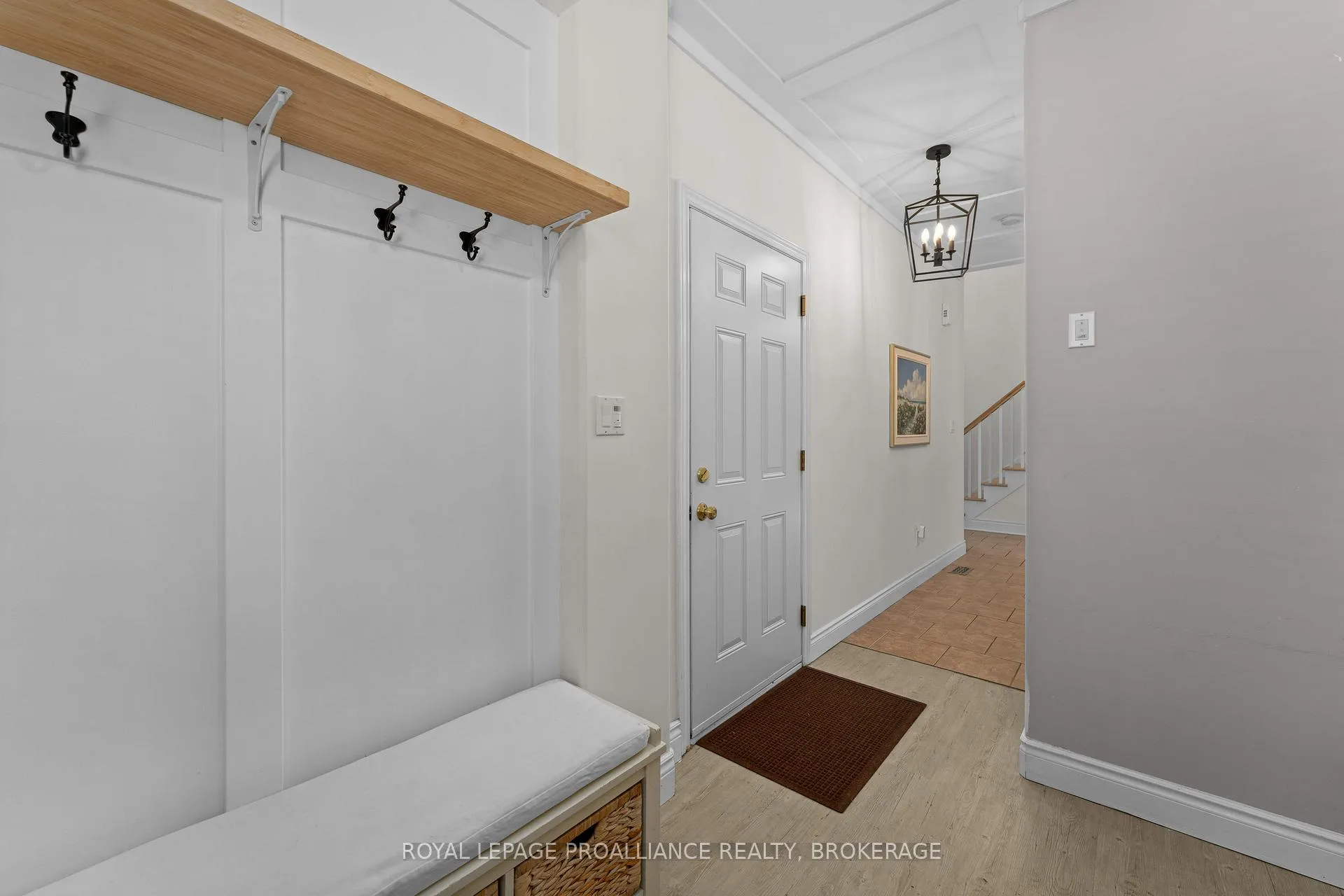 Photo 10 of 174 Speers Boulevard, Loyalist, Amherstview — HOMEH