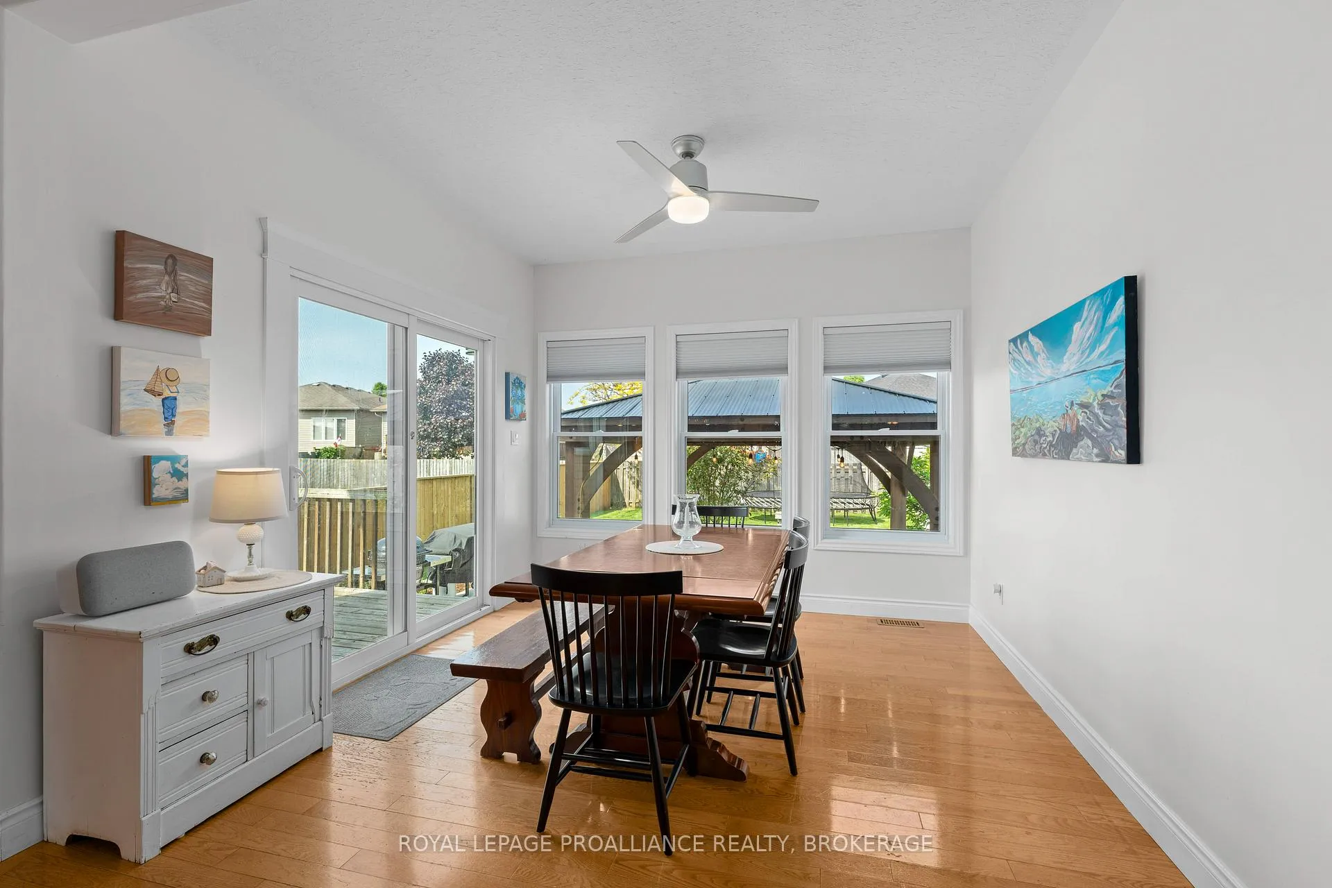 Photo 15 of 174 Speers Boulevard, Loyalist, Amherstview — HOMEH