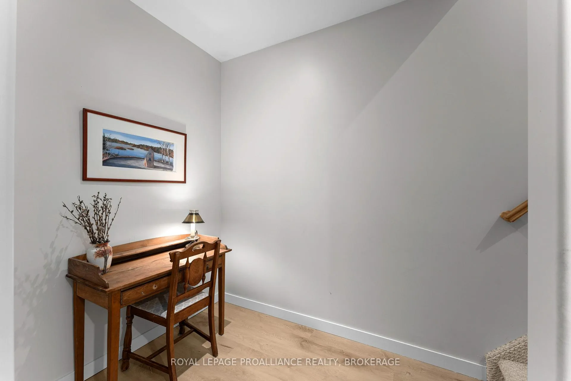 Photo 28 of 174 Speers Boulevard, Loyalist, Amherstview — HOMEH