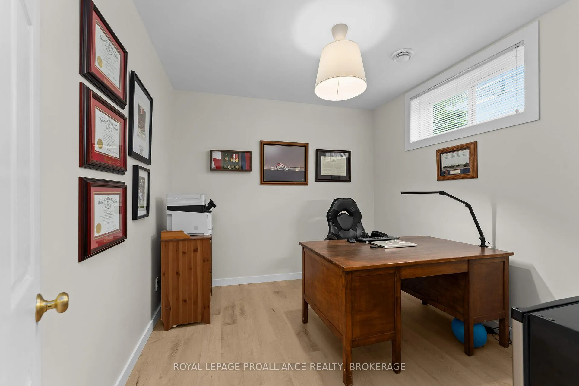 Photo 30 of 174 Speers Boulevard, Loyalist, Amherstview — HOMEH