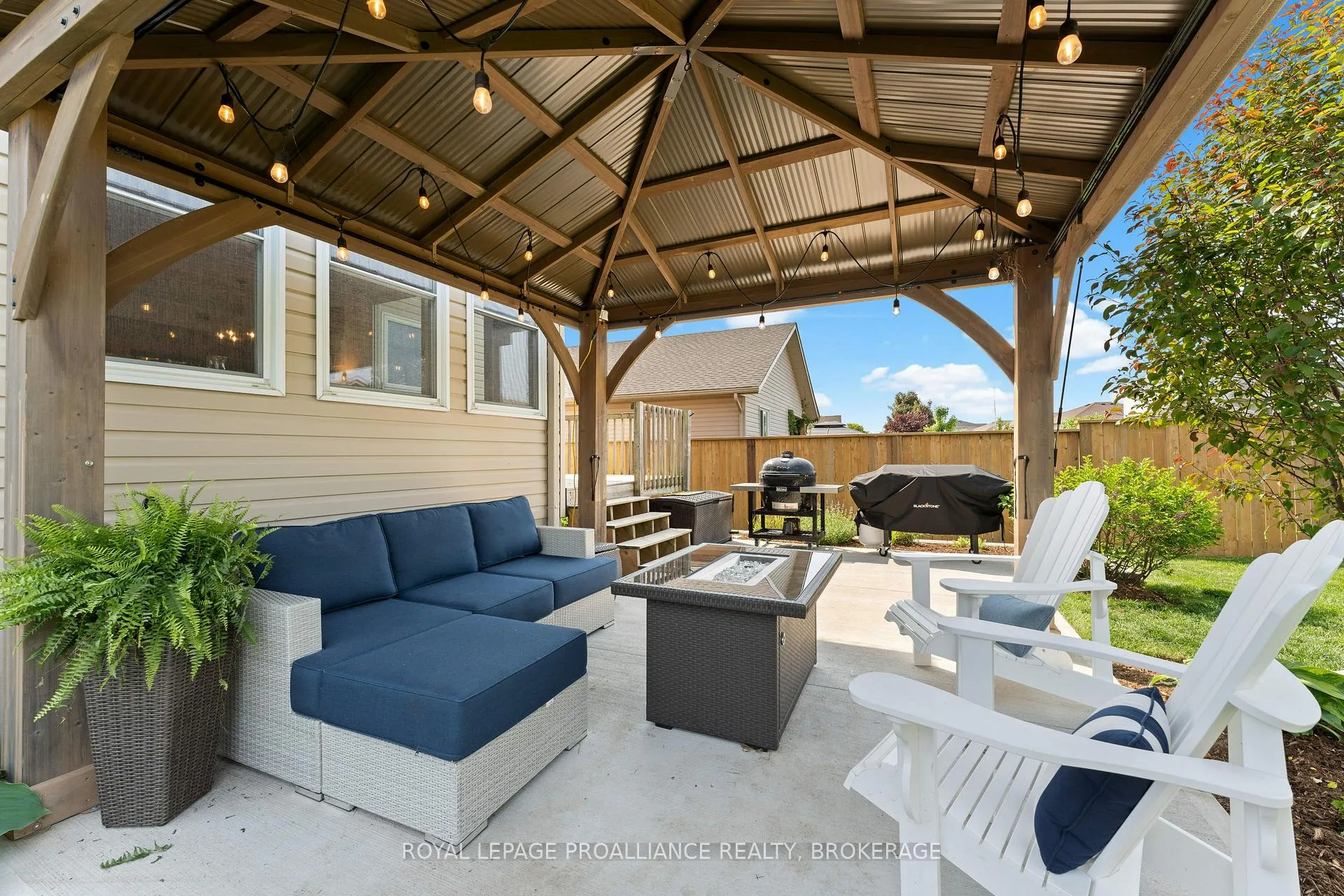 Photo 35 of 174 Speers Boulevard, Loyalist, Amherstview — HOMEH