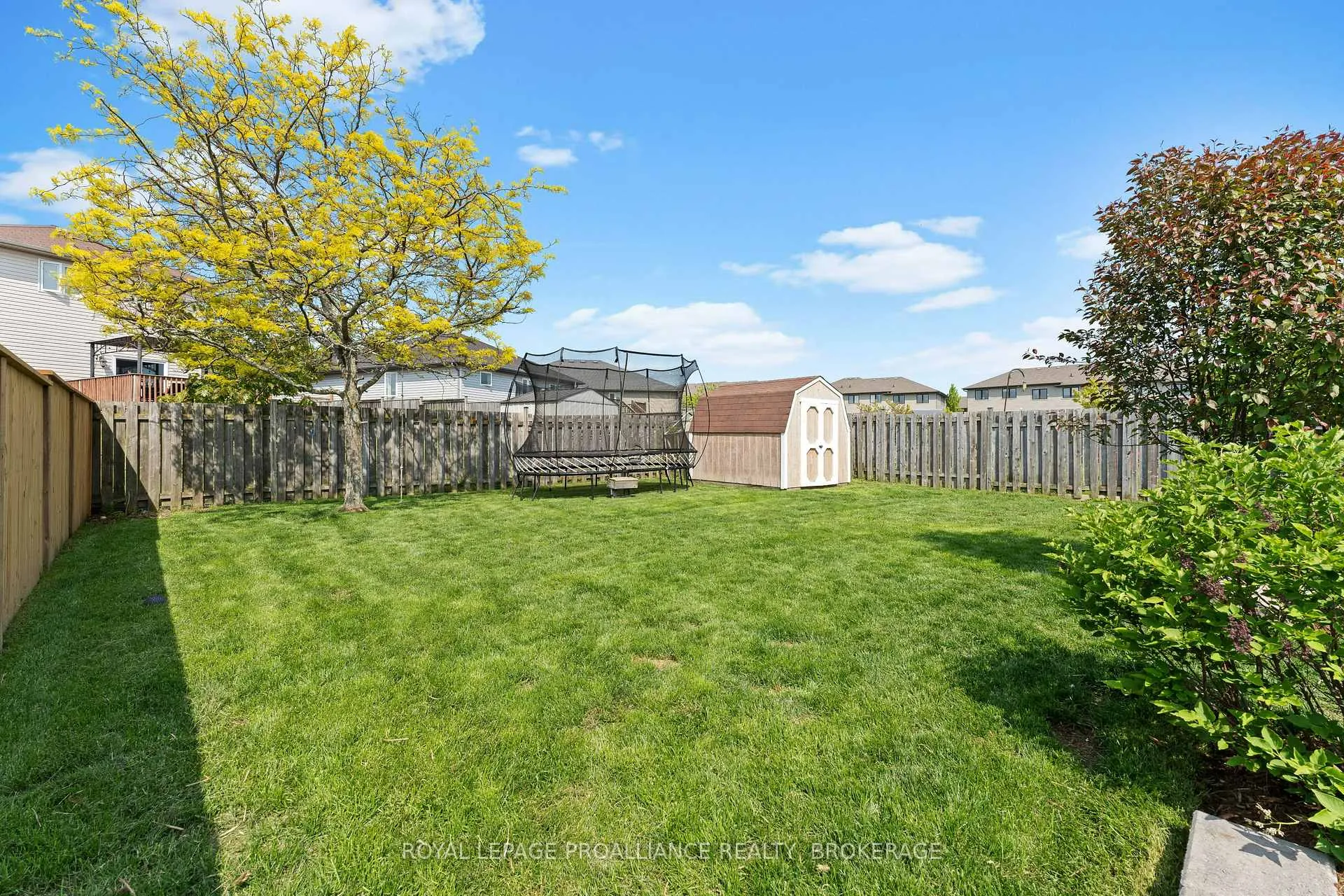 Photo 38 of 174 Speers Boulevard, Loyalist, Amherstview — HOMEH