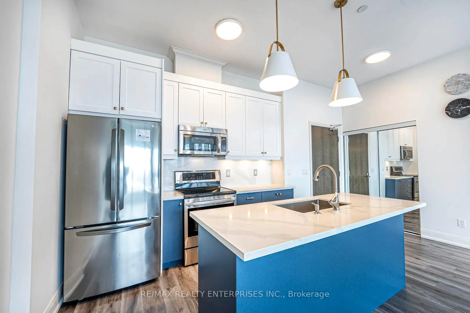 Photo 8 of Unit 206, 2900 Highway 7 Road, Vaughan, Concord — HOMEH
