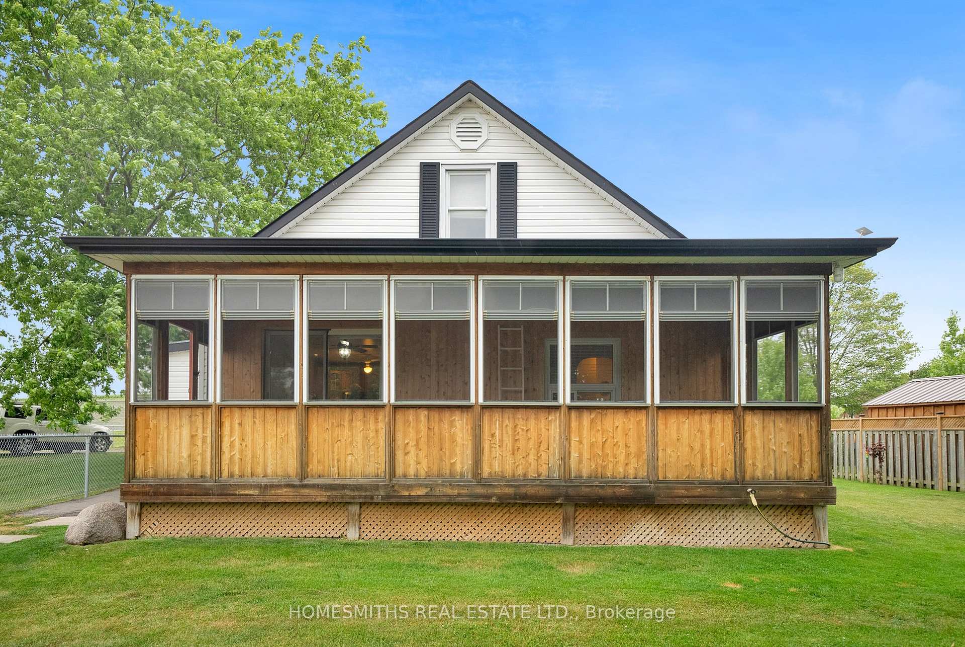 Photo 3 of 20 Rowe Street, Clarington, Orono — HOMEH