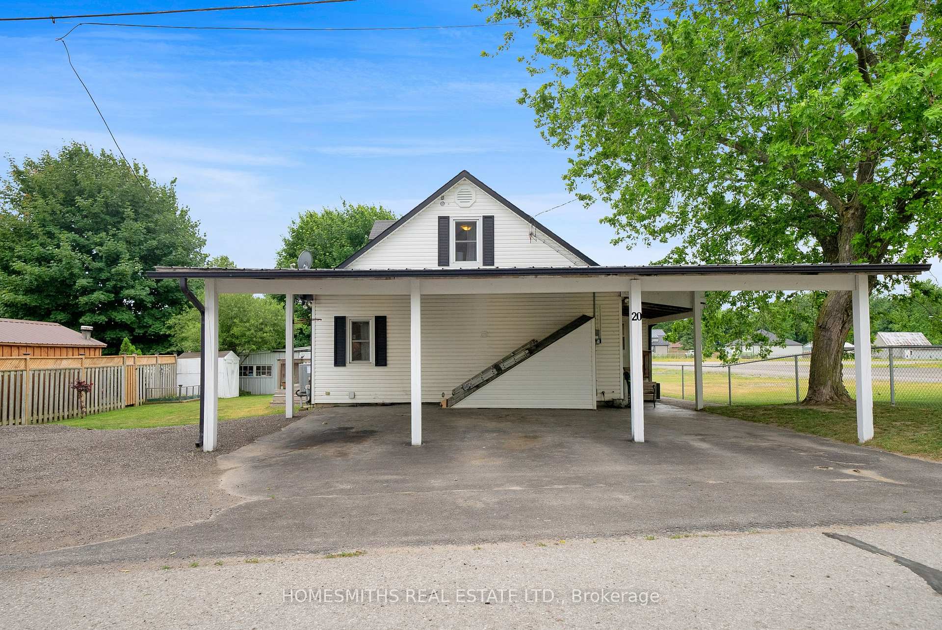 Photo 4 of 20 Rowe Street, Clarington, Orono — HOMEH