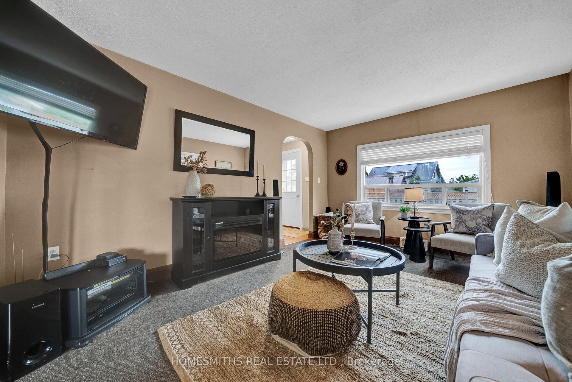 Photo 14 of 20 Rowe Street, Clarington, Orono — HOMEH