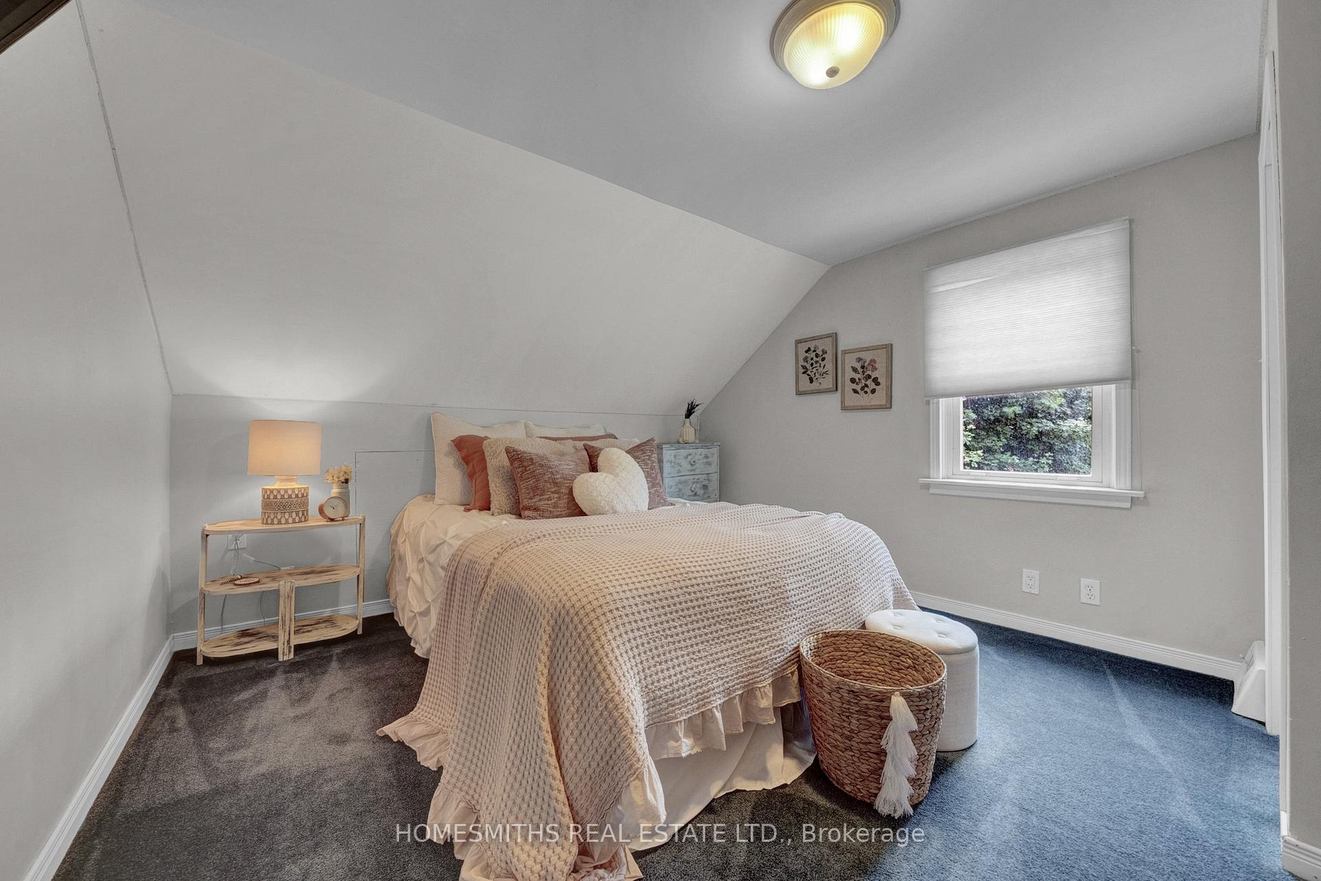 Photo 24 of 20 Rowe Street, Clarington, Orono — HOMEH
