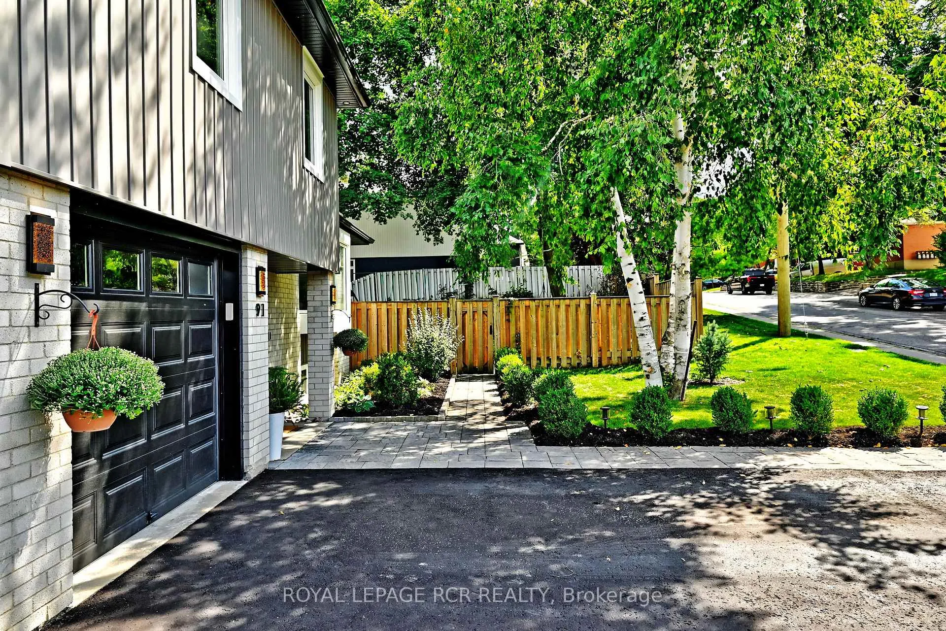 Photo 4 of 91 Spruce Street, Aurora, Aurora Village — HOMEH