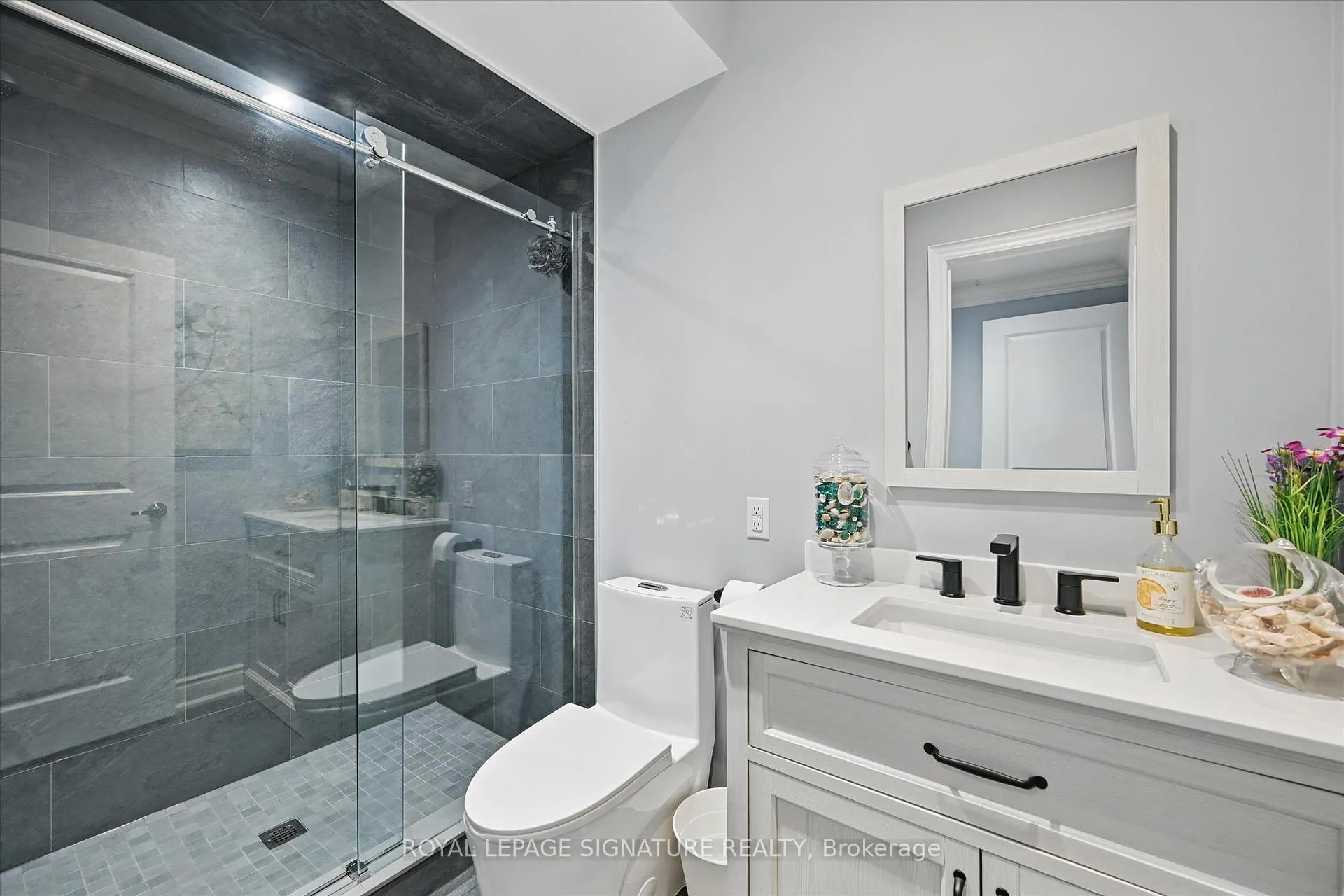 Photo 27 of 3180 Post Road, Oakville, Glenorchy — HOMEH