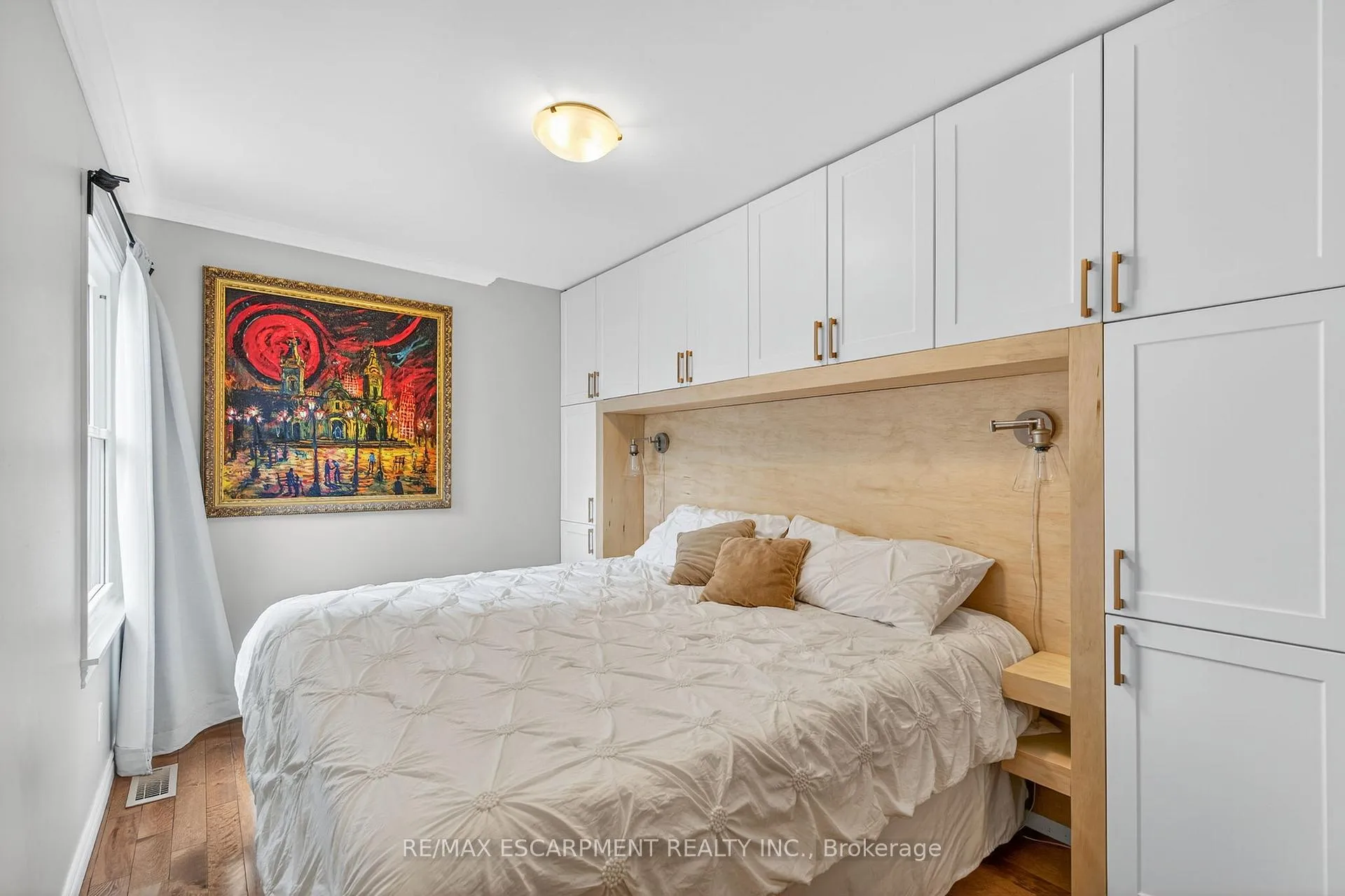 Photo 25 of 94 Mercer Street, Hamilton, Dundas — HOMEH