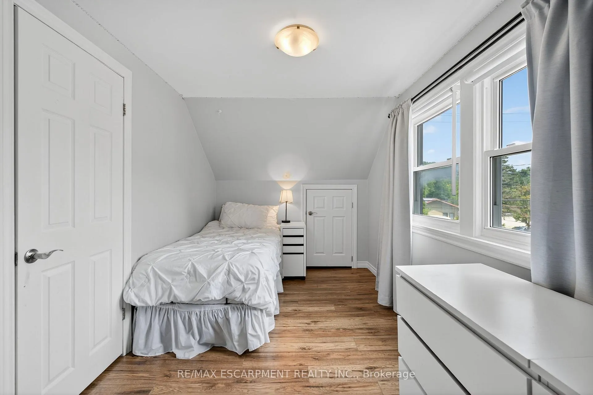 Photo 29 of 94 Mercer Street, Hamilton, Dundas — HOMEH