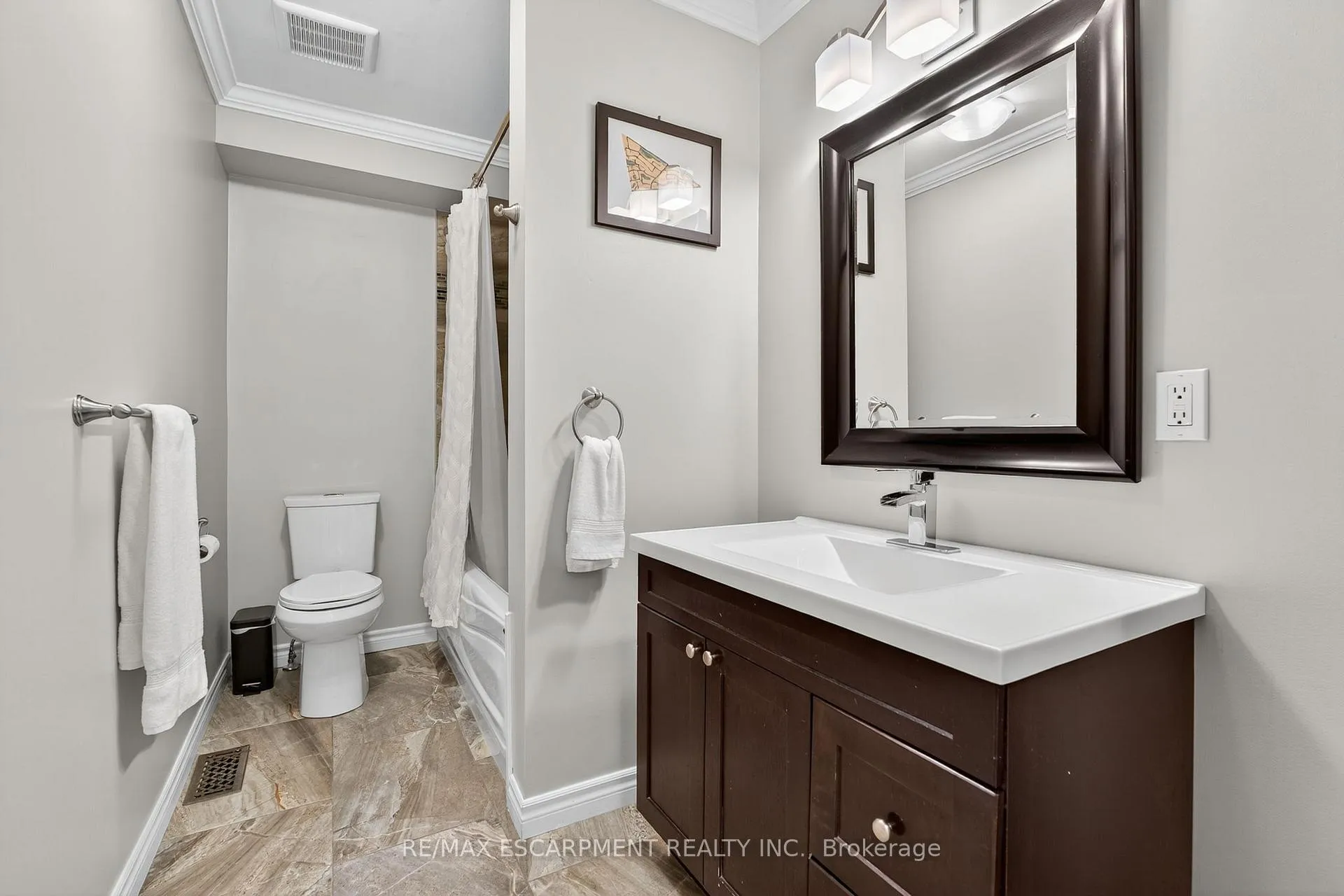 Photo 34 of 94 Mercer Street, Hamilton, Dundas — HOMEH