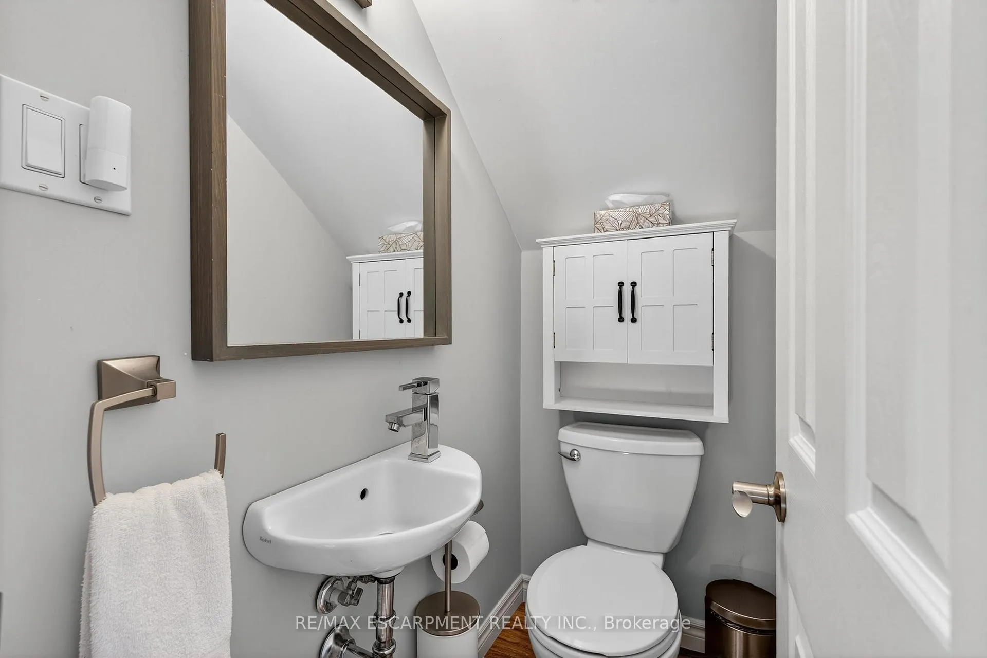 Photo 36 of 94 Mercer Street, Hamilton, Dundas — HOMEH