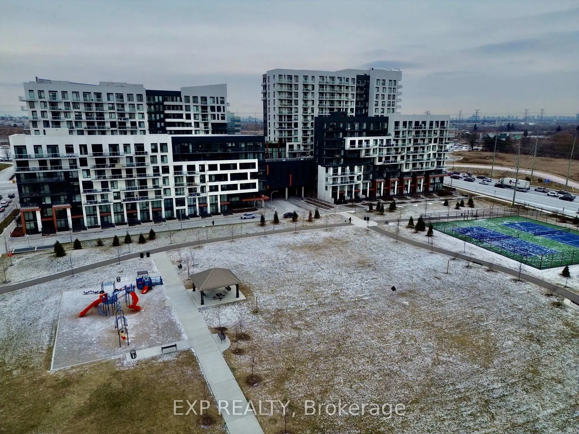 Photo 2 of Unit 420, 10 Rouge Valley Drive W, Markham, Unionville — HOMEH