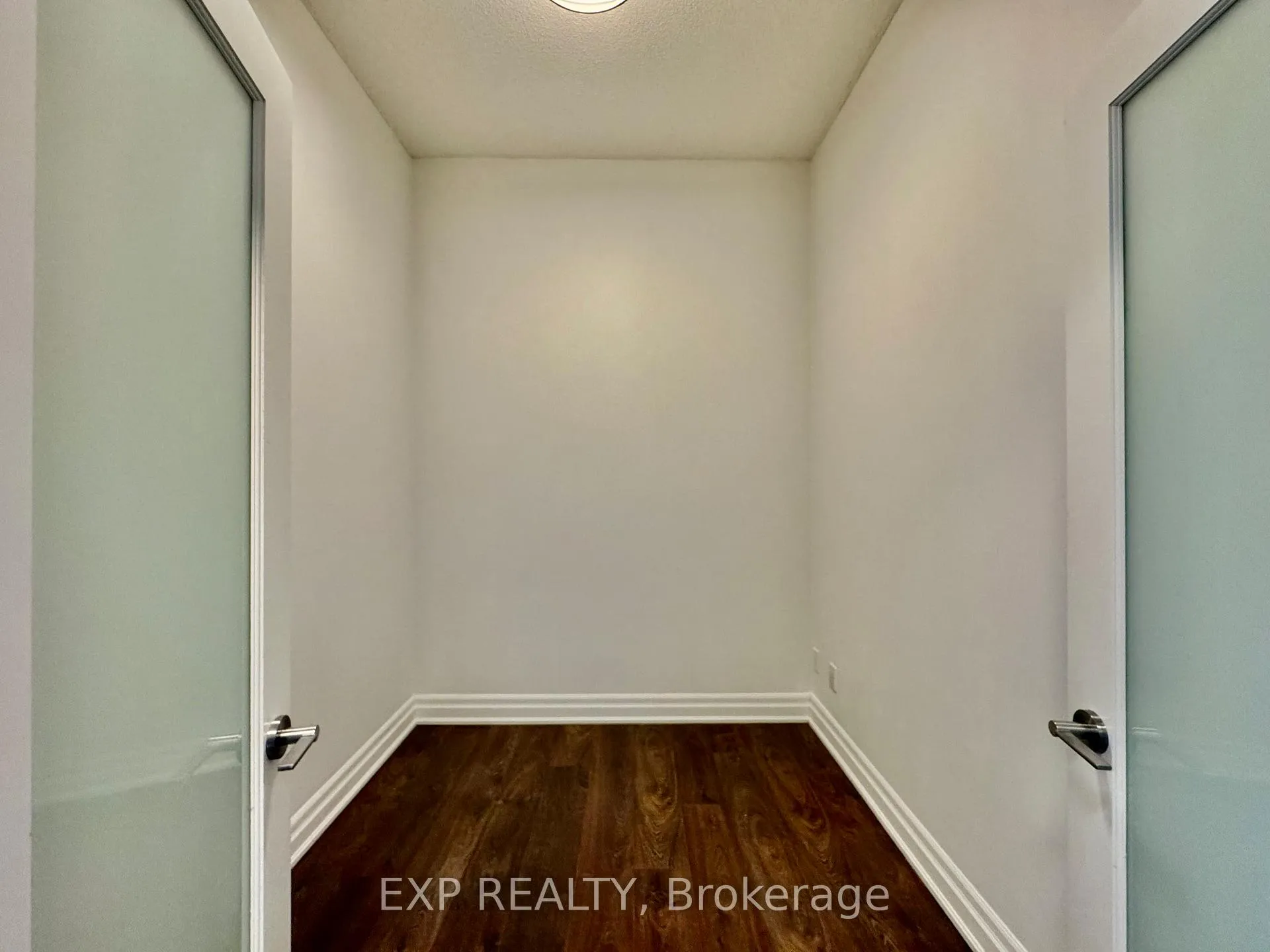 Photo 10 of Unit 420, 10 Rouge Valley Drive W, Markham, Unionville — HOMEH