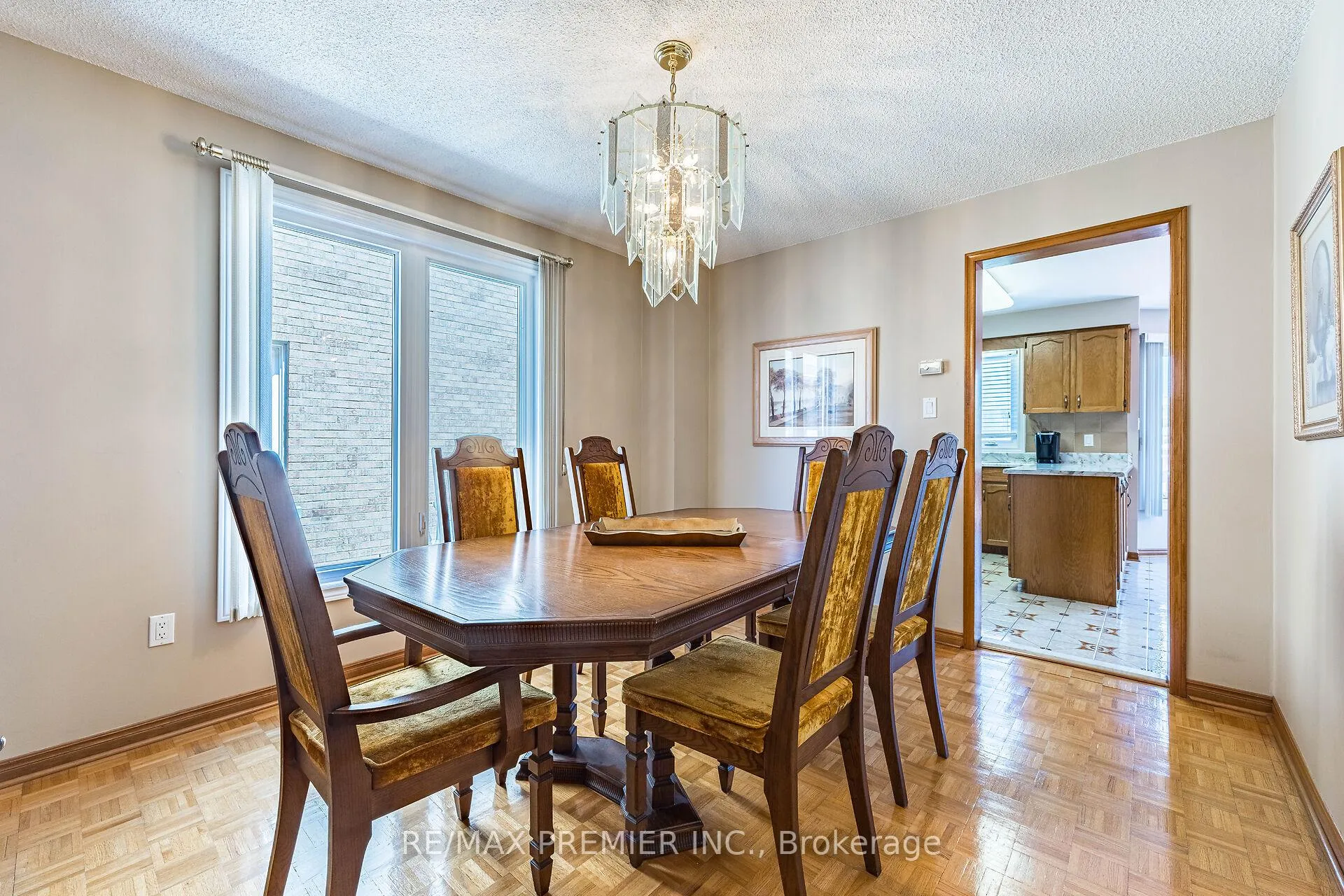 Photo 14 of 18 Mathewson Street, Vaughan, Maple — HOMEH