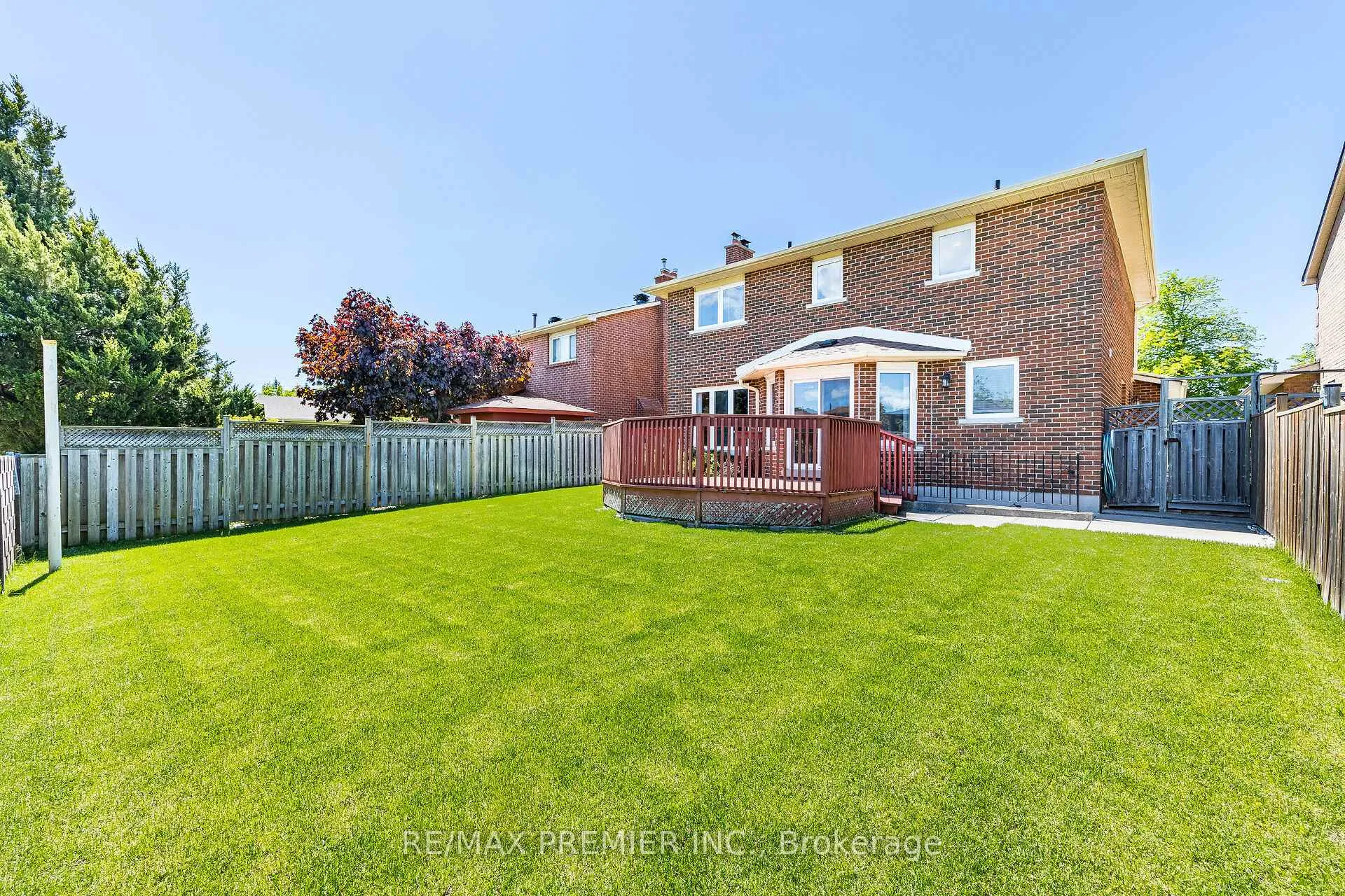 Photo 30 of 18 Mathewson Street, Vaughan, Maple — HOMEH
